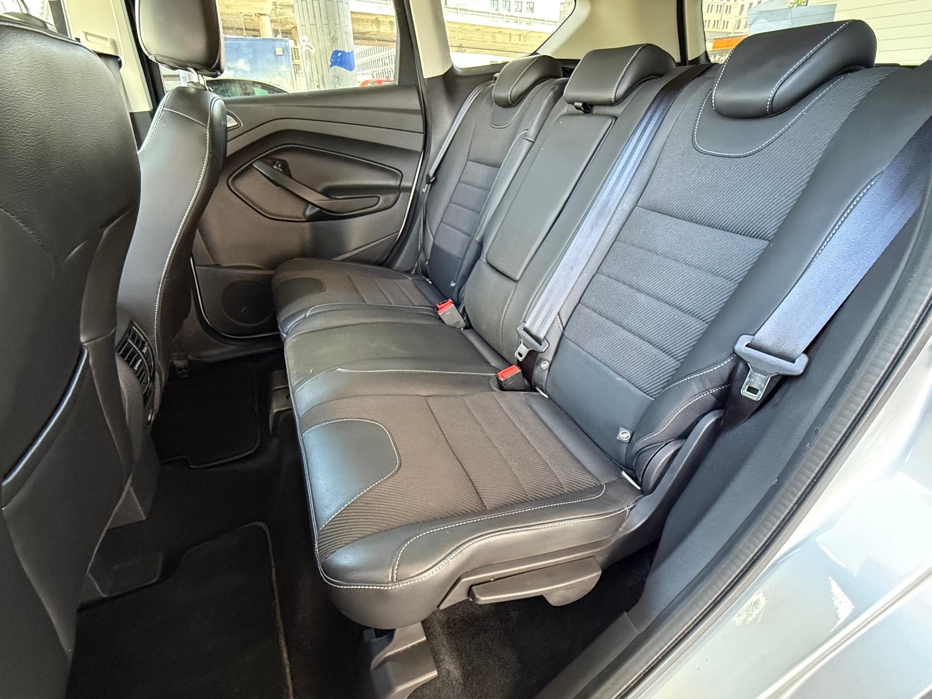 FORD Kuga 1.6 SCTi Titanium 4WD Automatic-image-13