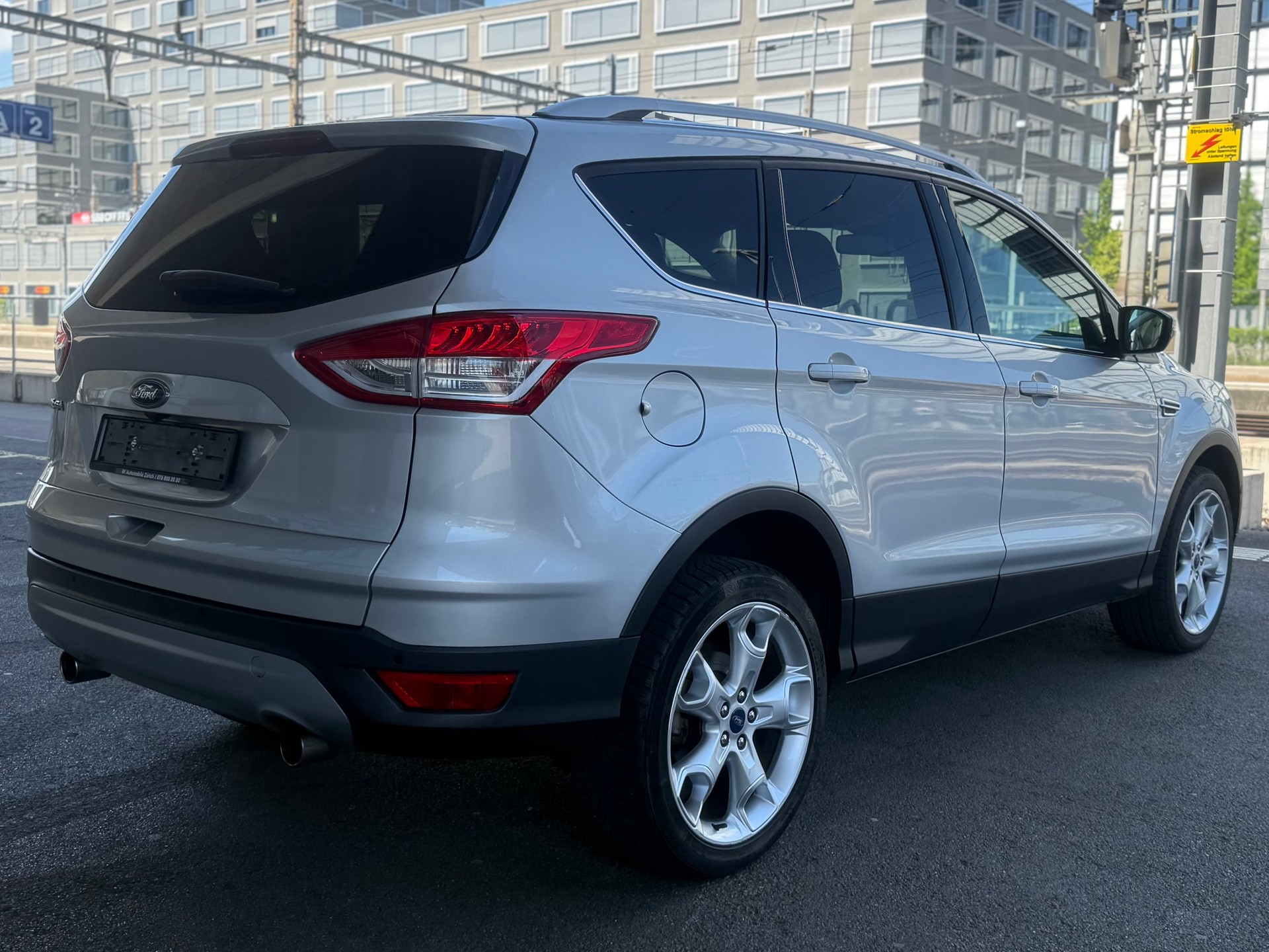 FORD Kuga 1.6 SCTi Titanium 4WD Automatic-image-5