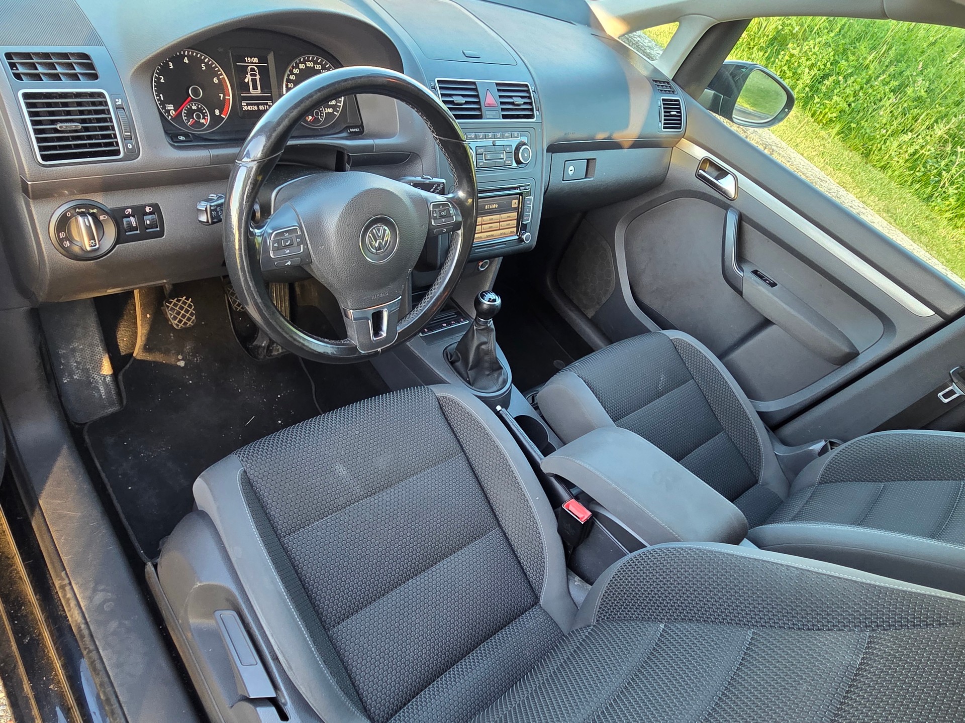 VW Touran 1.4 TSI Trendline-image-9