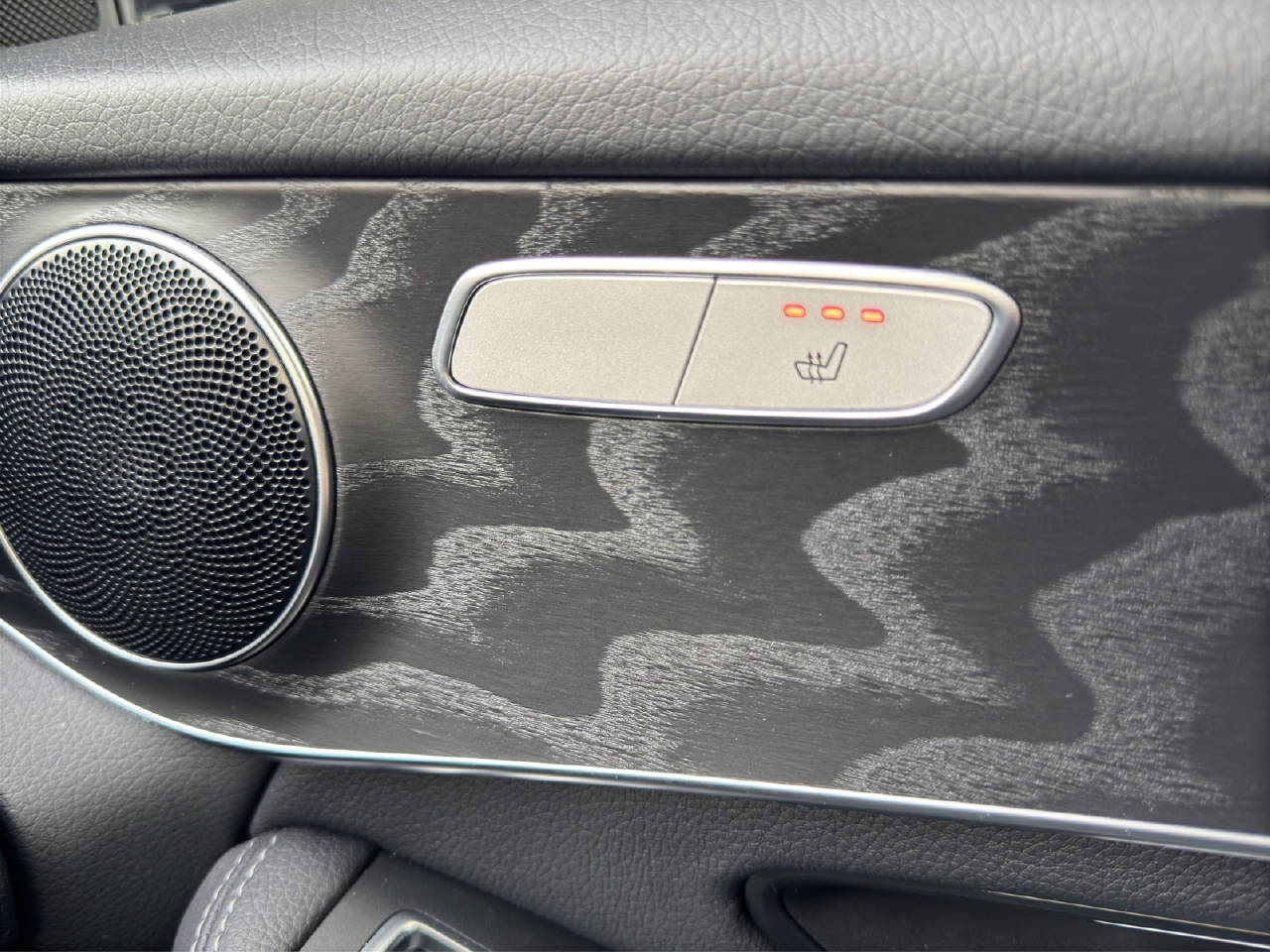 MERCEDES-BENZ GLC 220 d AMG Line 4m Coupé-image-13