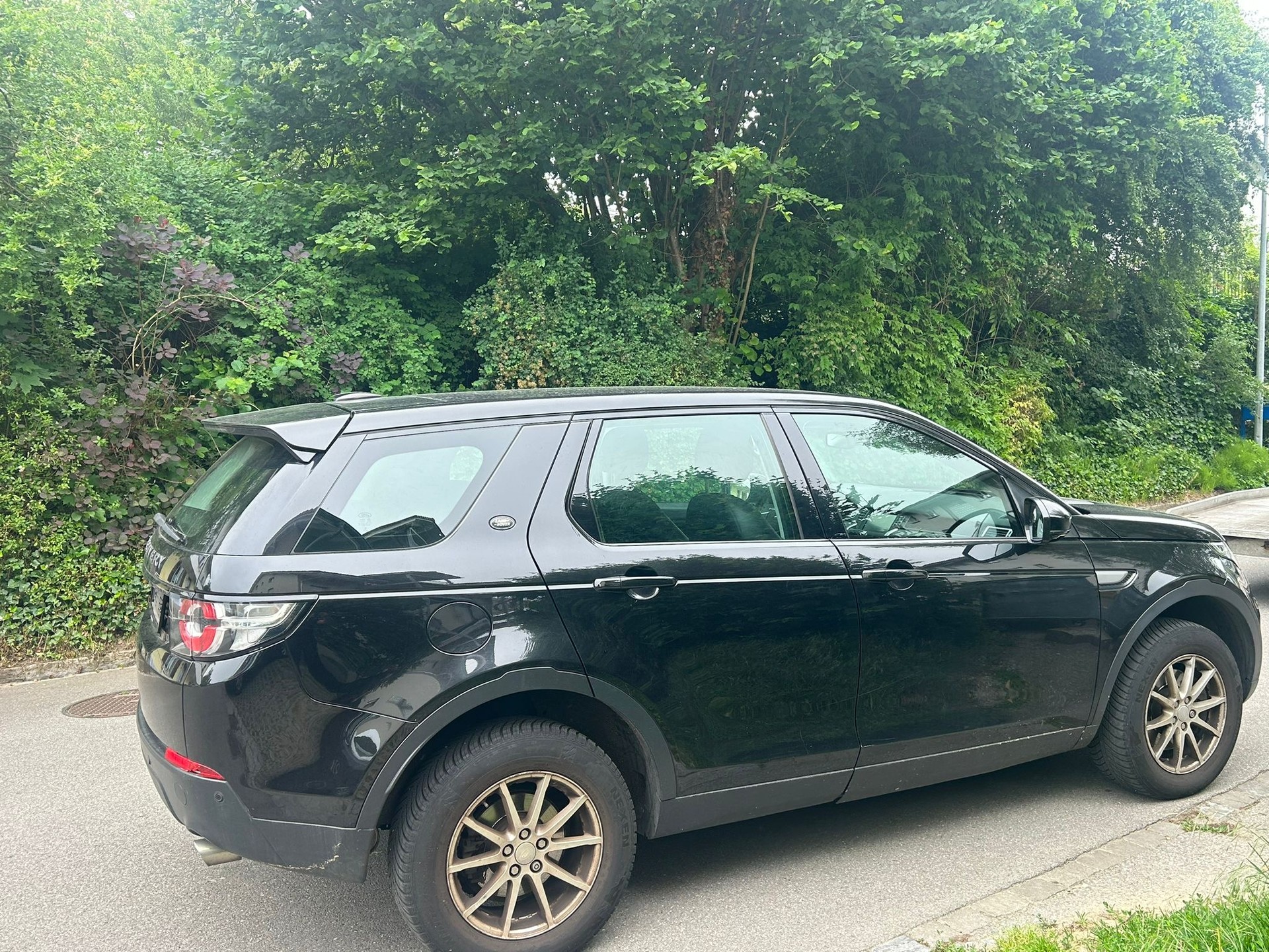 LAND ROVER Discovery Sport 2.0 TD4 Pure-image-4