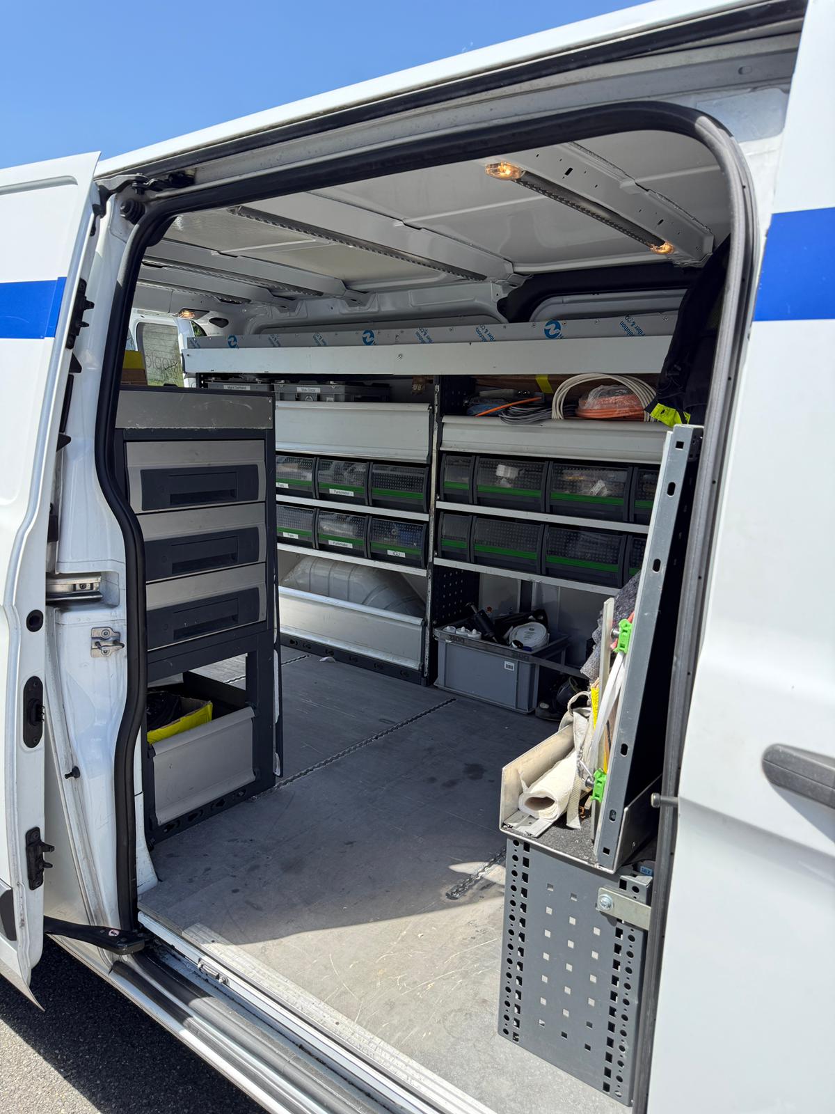 FORD TRANSIT CUSTOM-image-6