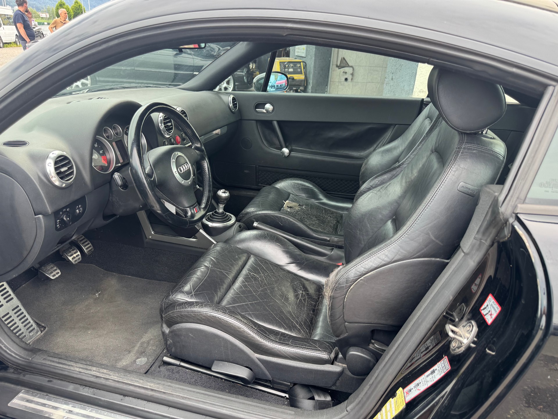 AUDI TT Coupé 1.8 T-image-6