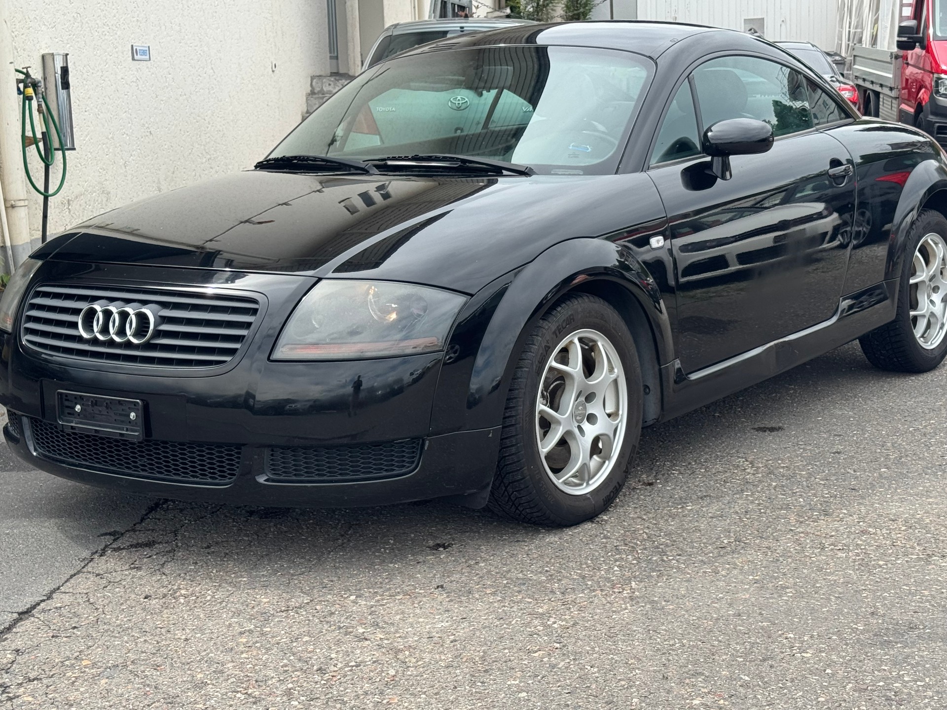 AUDI TT Coupé 1.8 T-image-2
