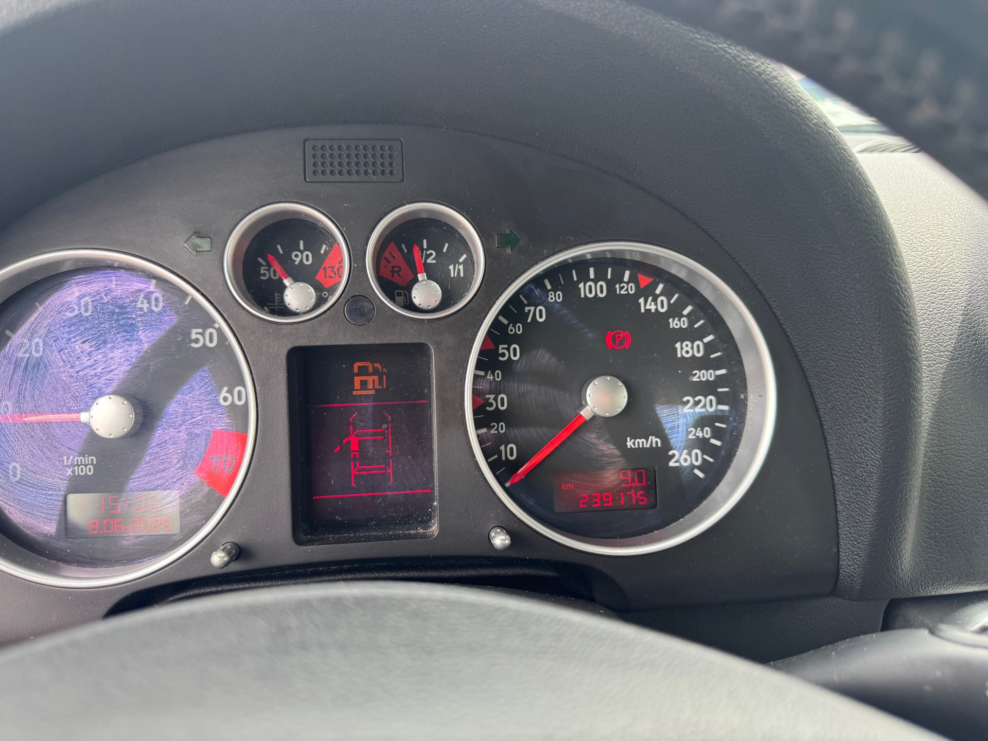 AUDI TT Coupé 1.8 T-image-10