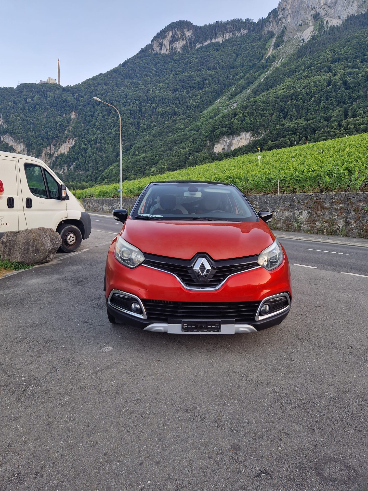 RENAULT Captur 1.2 T Helly Hansen EDC-image-2