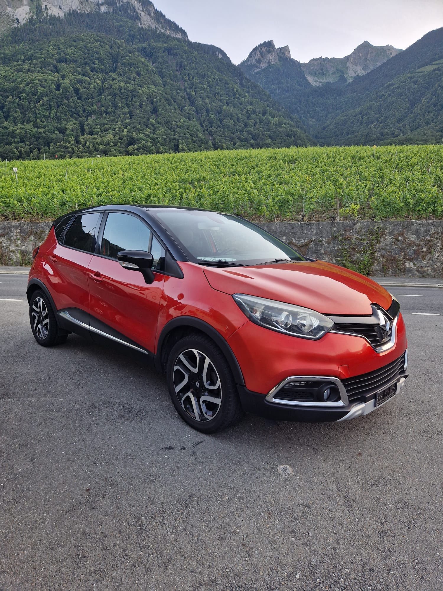 RENAULT Captur 1.2 T Helly Hansen EDC-image-0