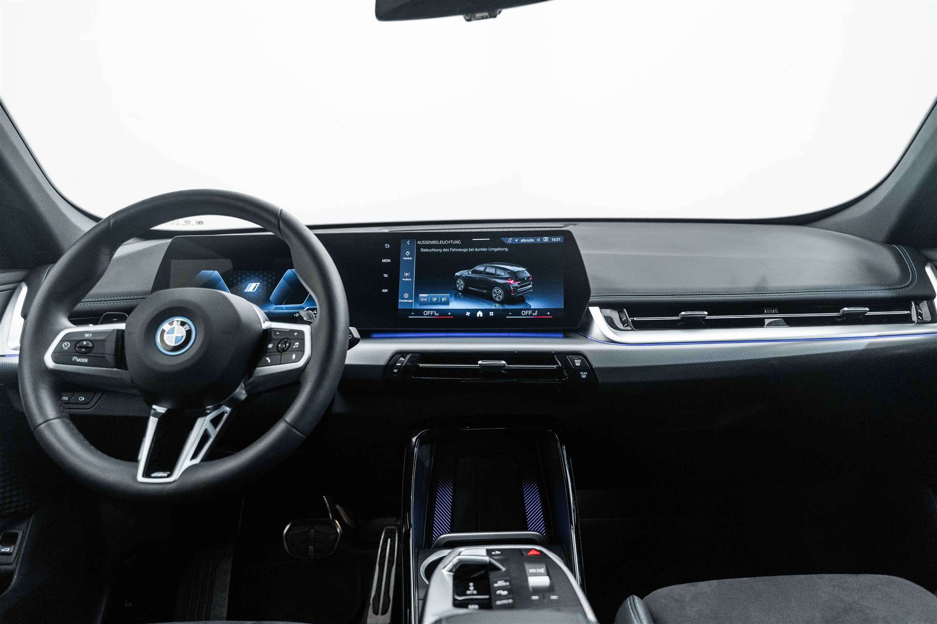 BMW X1 xDrive 25e M Sport 245PS Automat-image-8