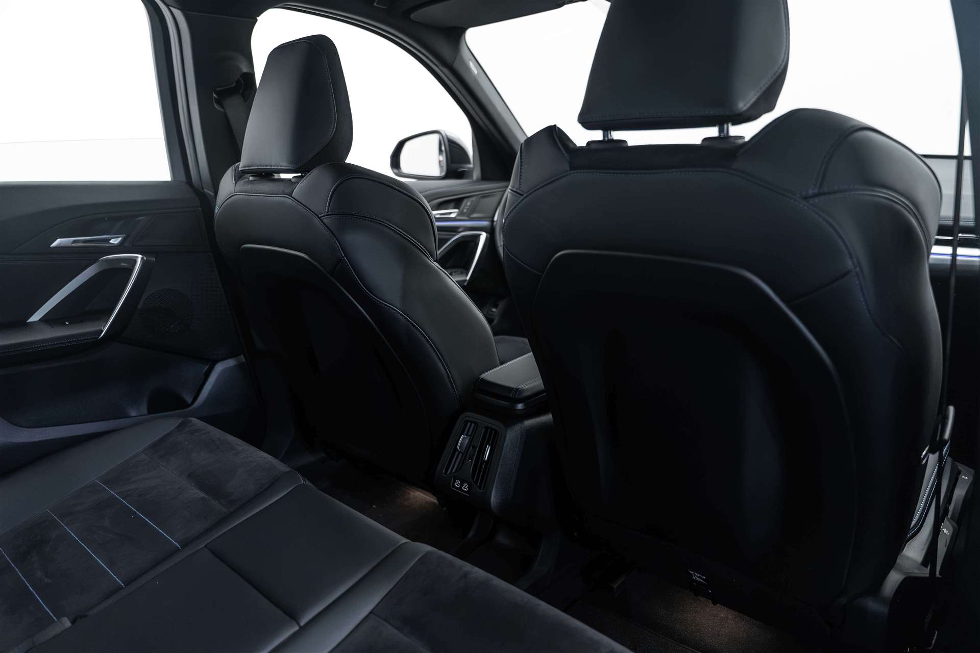 BMW X1 xDrive 25e M Sport 245PS Automat-image-11