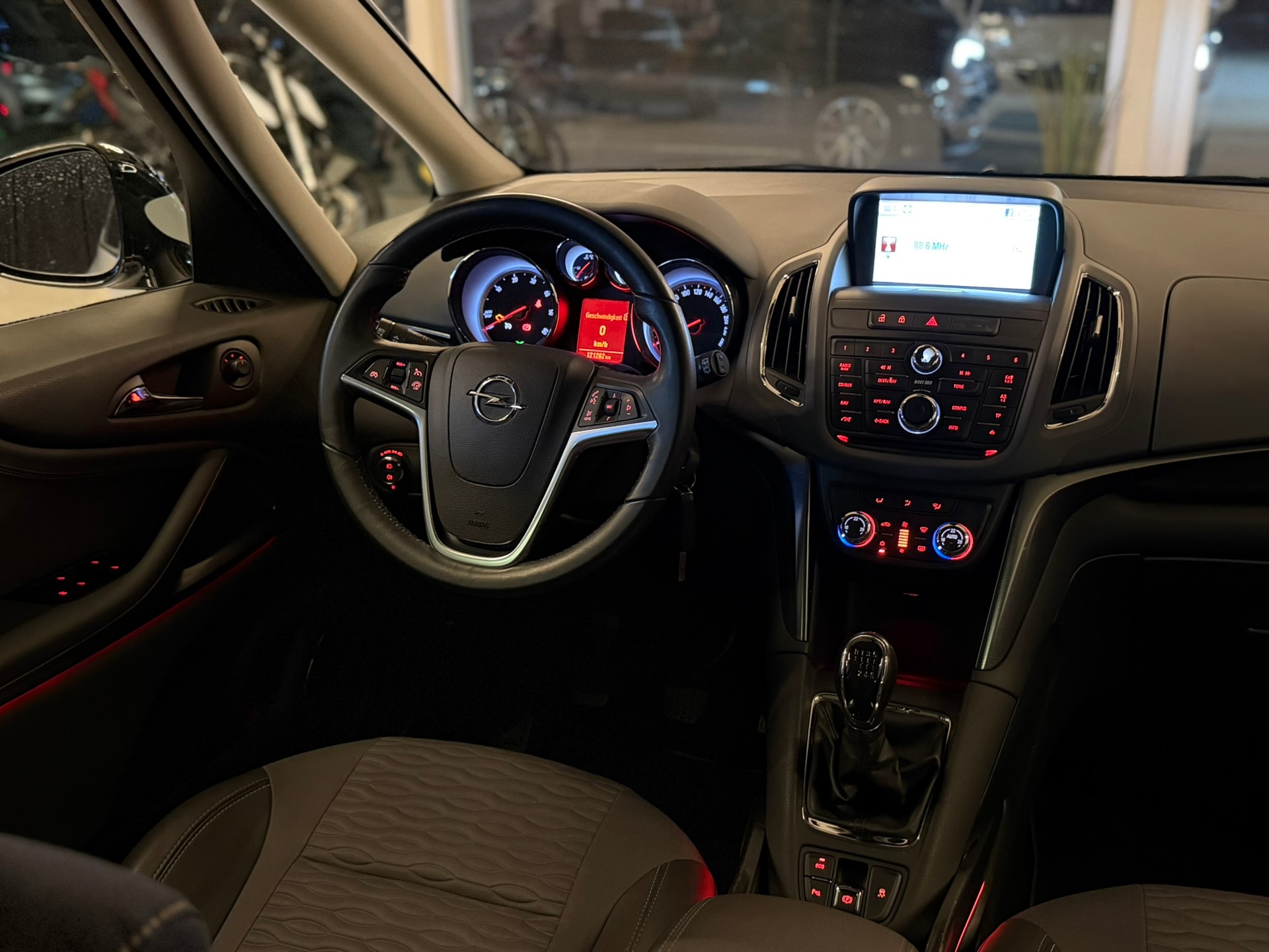OPEL Zafira Tourer 2.0 CDTi Enjoy Start&Stop-image-11