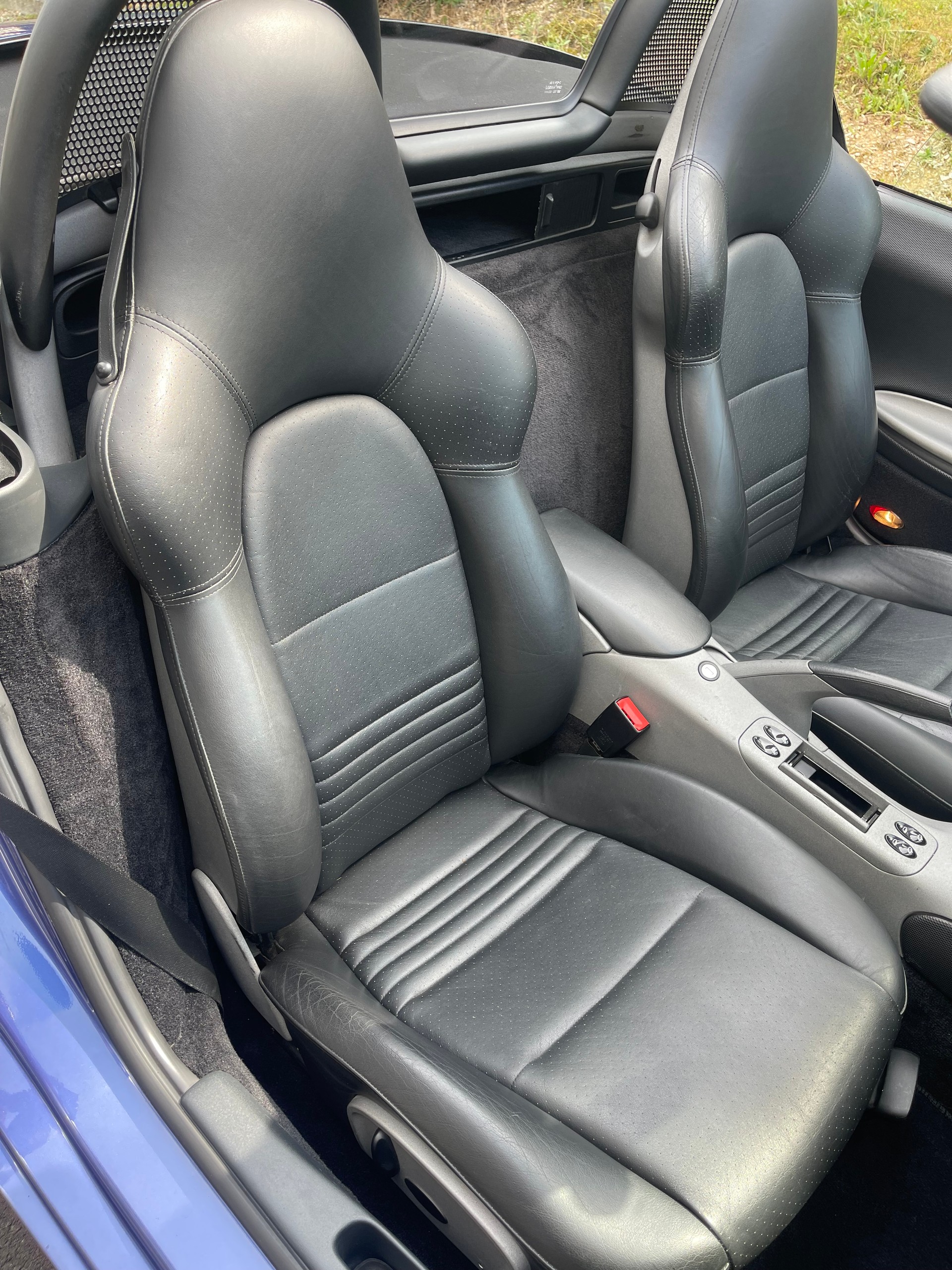 PORSCHE Boxster 2.5 mit schönen 19 Zoll Fegen mit Distanzscheiben 15mm-image-14