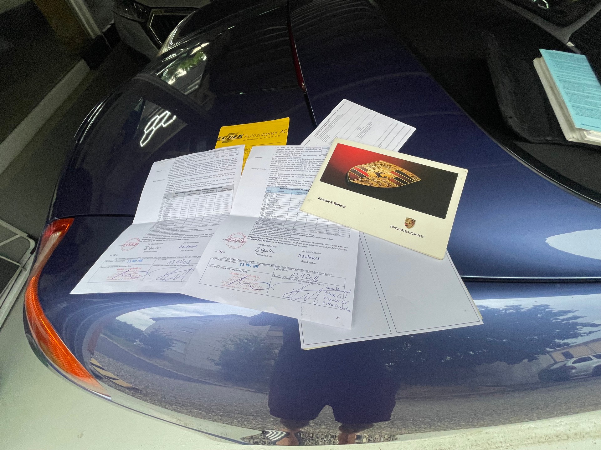 PORSCHE Boxster 2.5 mit schönen 19 Zoll Fegen mit Distanzscheiben 15mm-image-15