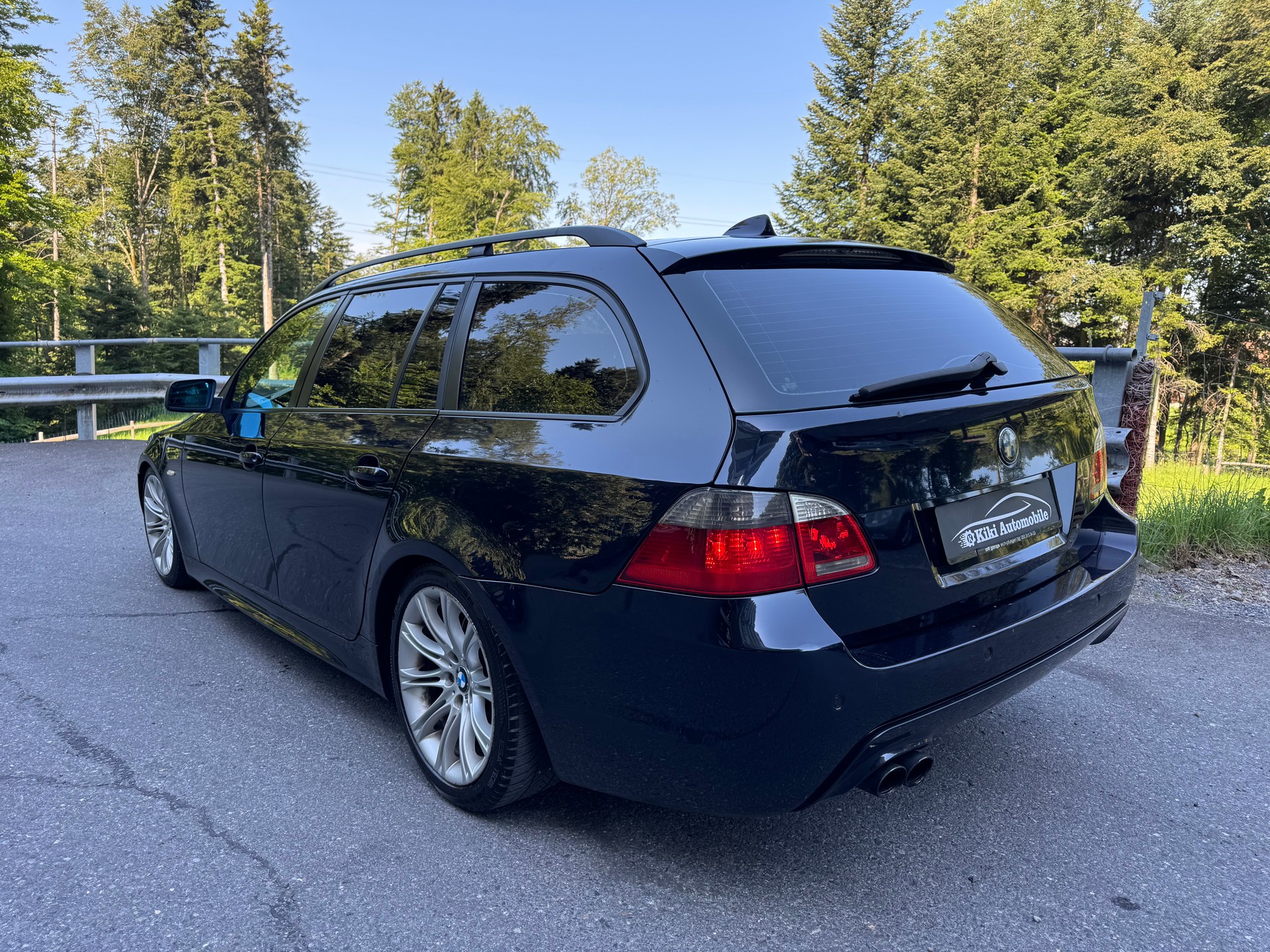 BMW E61-image-3