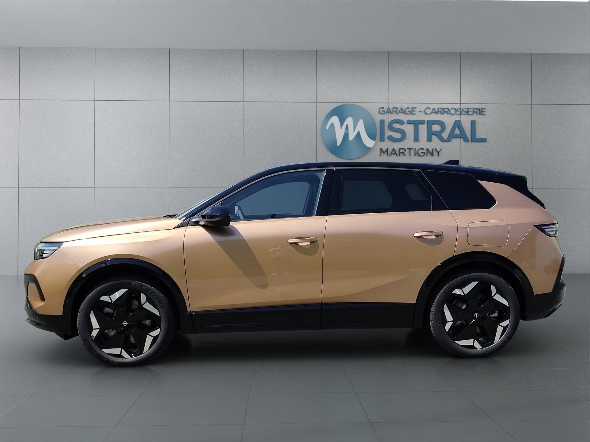 OPEL Grandland-e Ultimate AWD-showroom-element-1