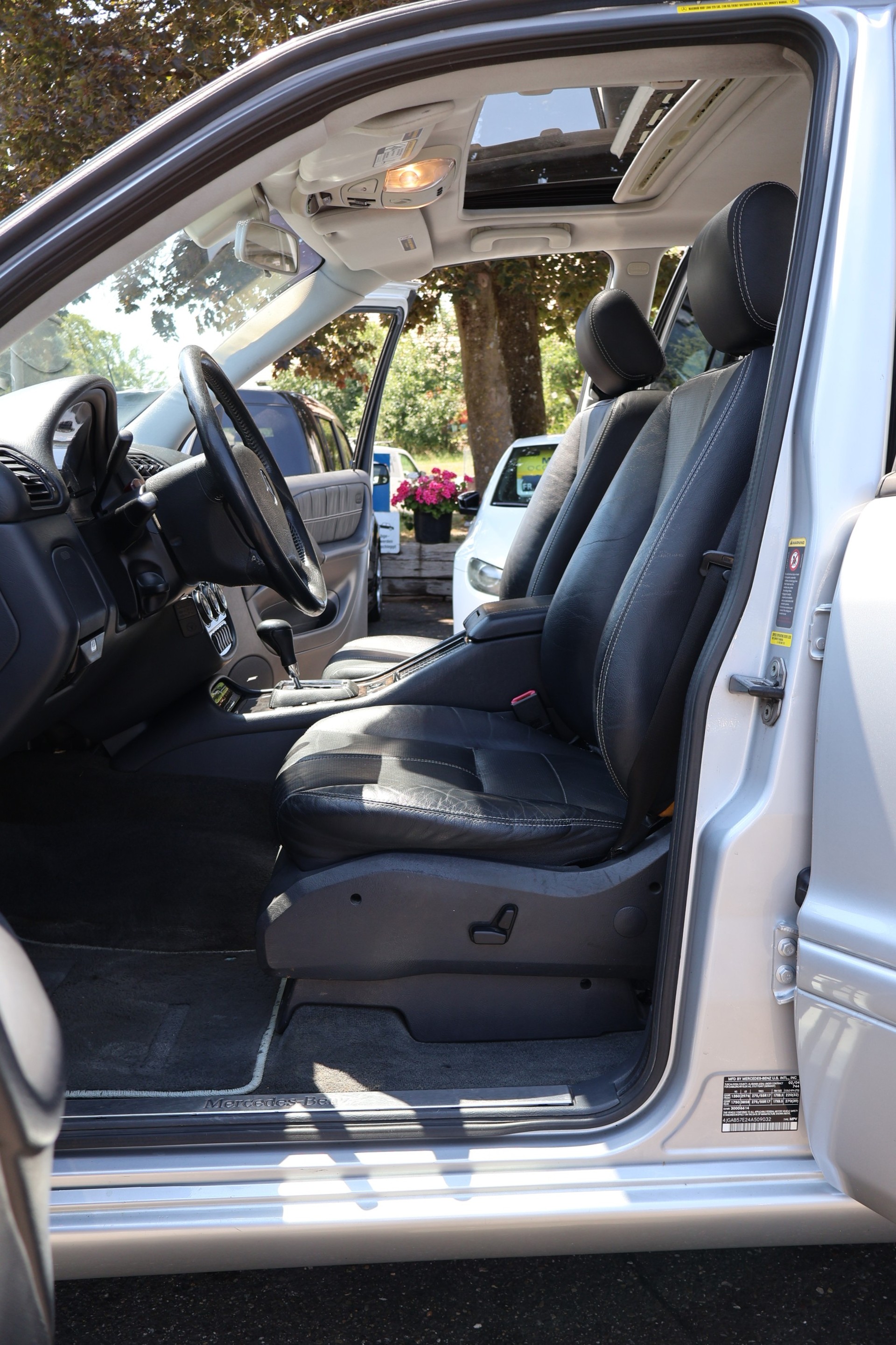 MERCEDES-BENZ ML 350 Final Edition Automatic-image-9