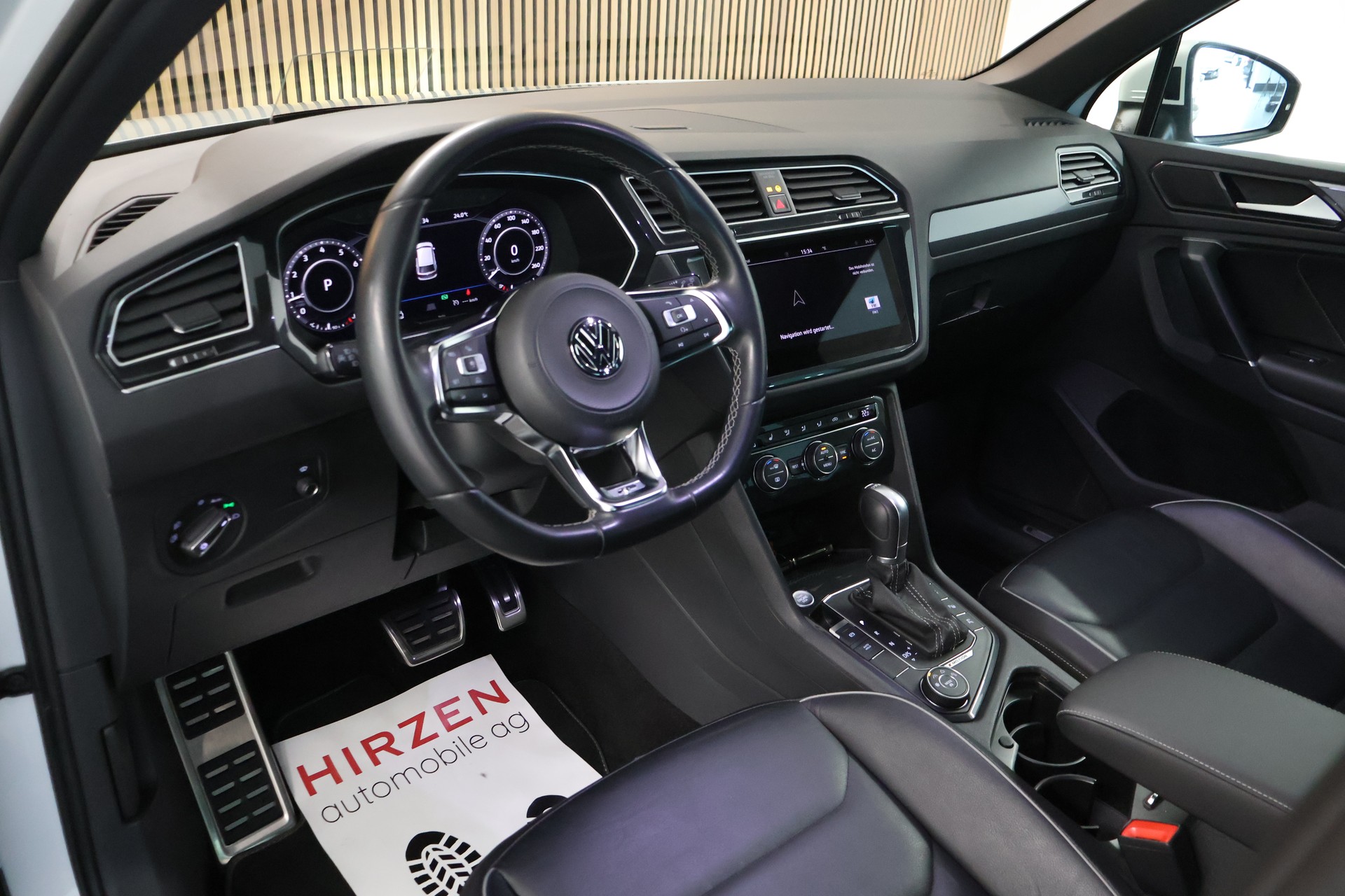 VW Tiguan 2.0TSI R-Line 4Motion DSG-image-9