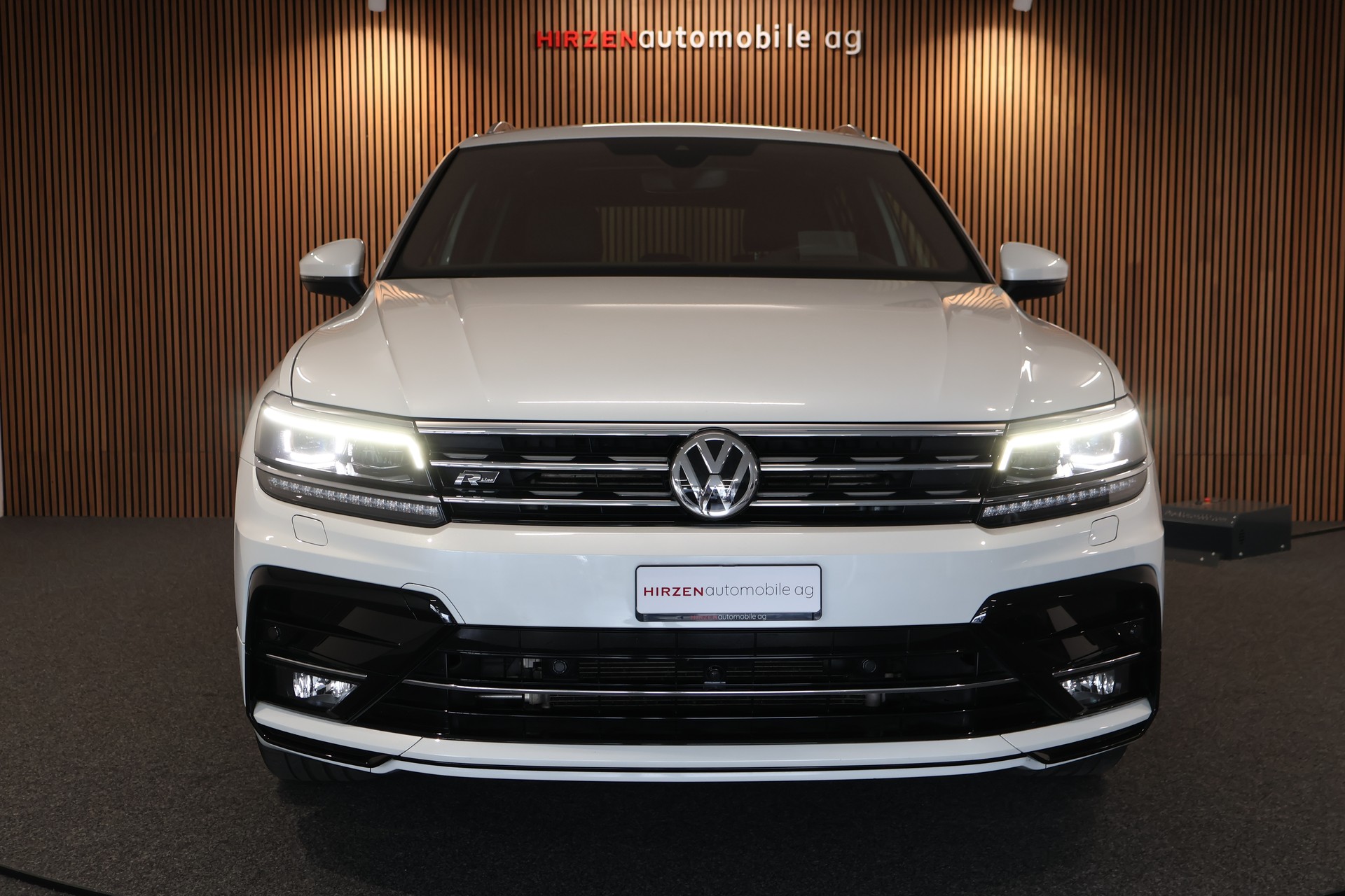 VW Tiguan 2.0TSI R-Line 4Motion DSG-image-31