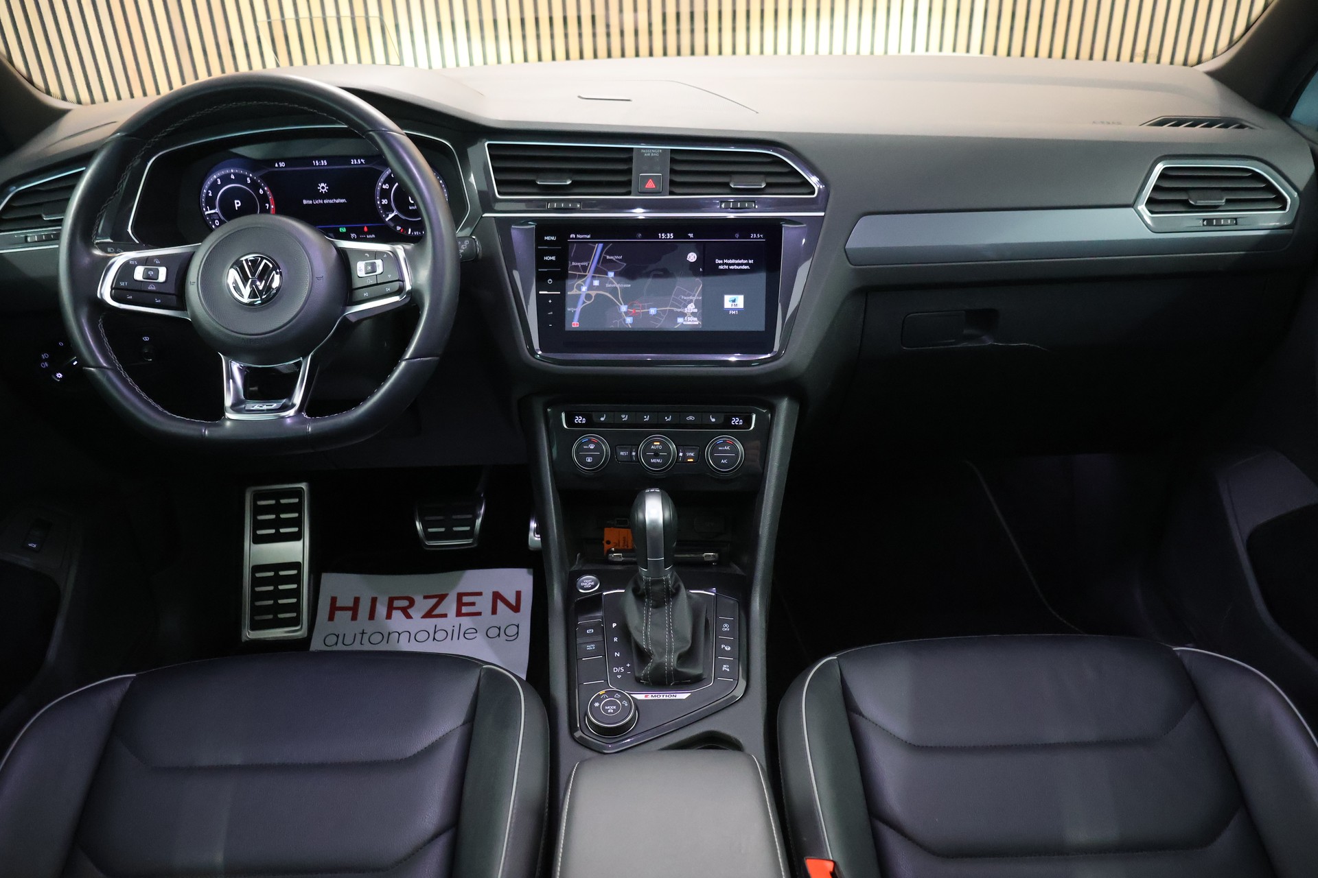 VW Tiguan 2.0TSI R-Line 4Motion DSG-image-16