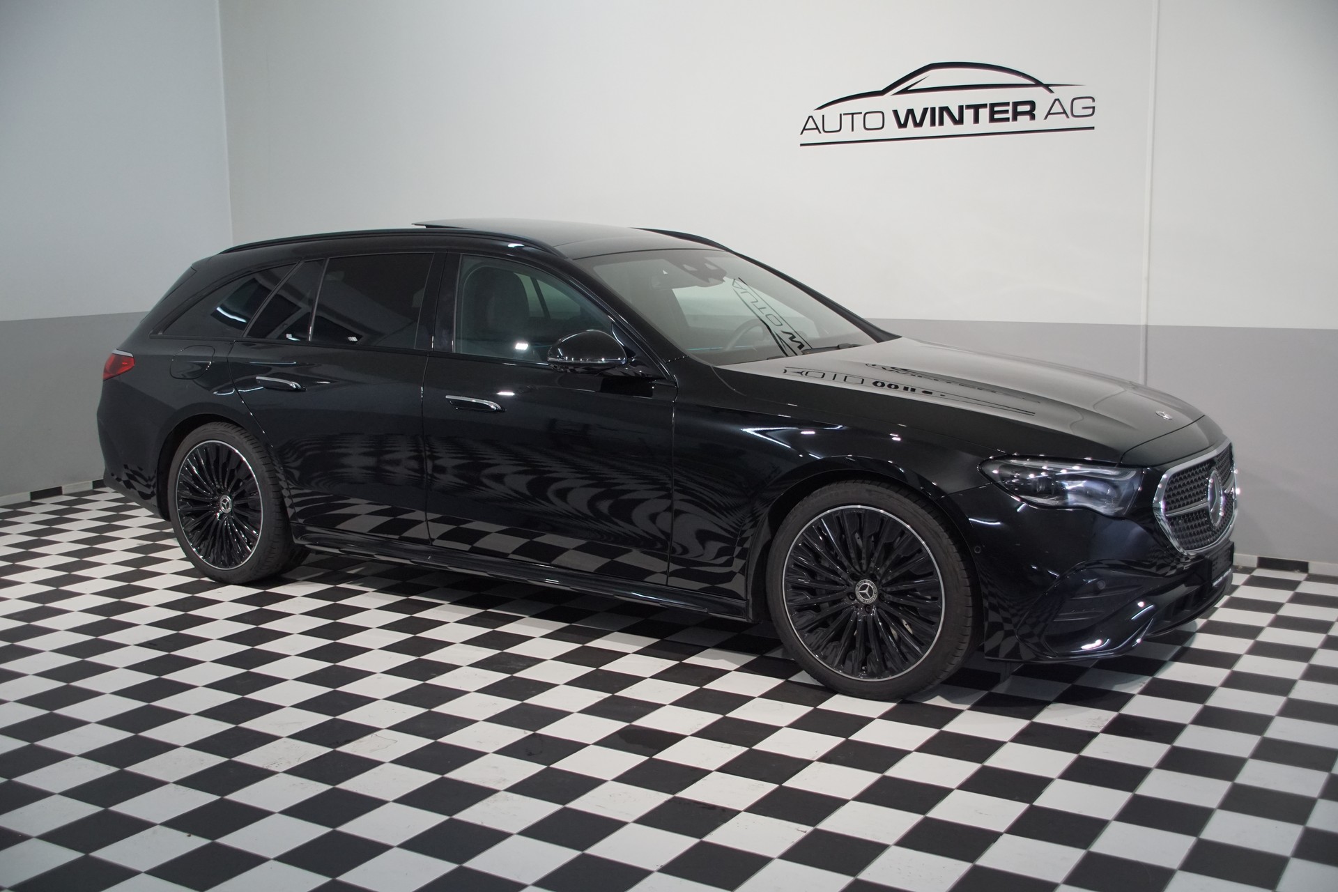 MERCEDES-BENZ E 450 T 9G-Tronic 4Matic *siwss*-showroom-element-2