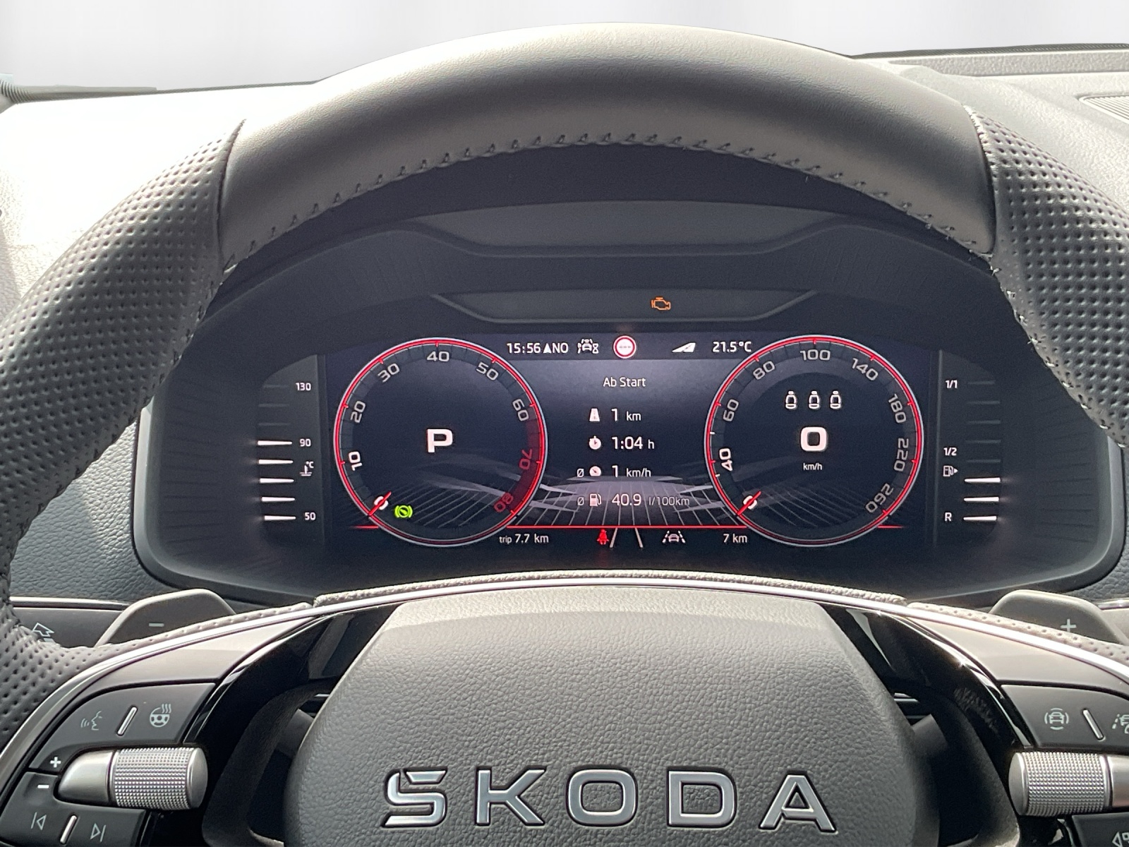 SKODA Karoq 2.0 TSI SportLine 4x4 DSG-image-7