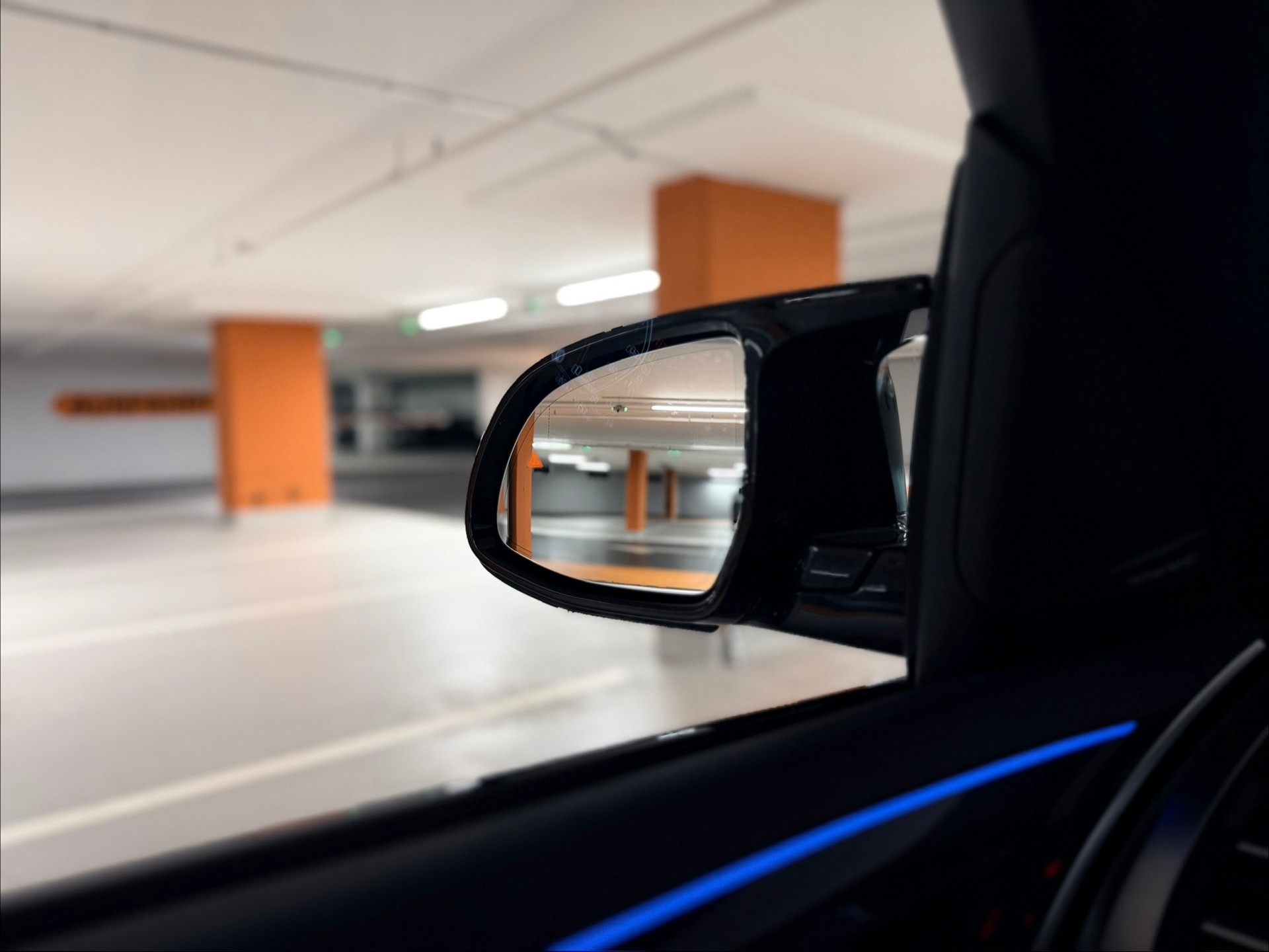 BMW X3 M40i Travel-image-25