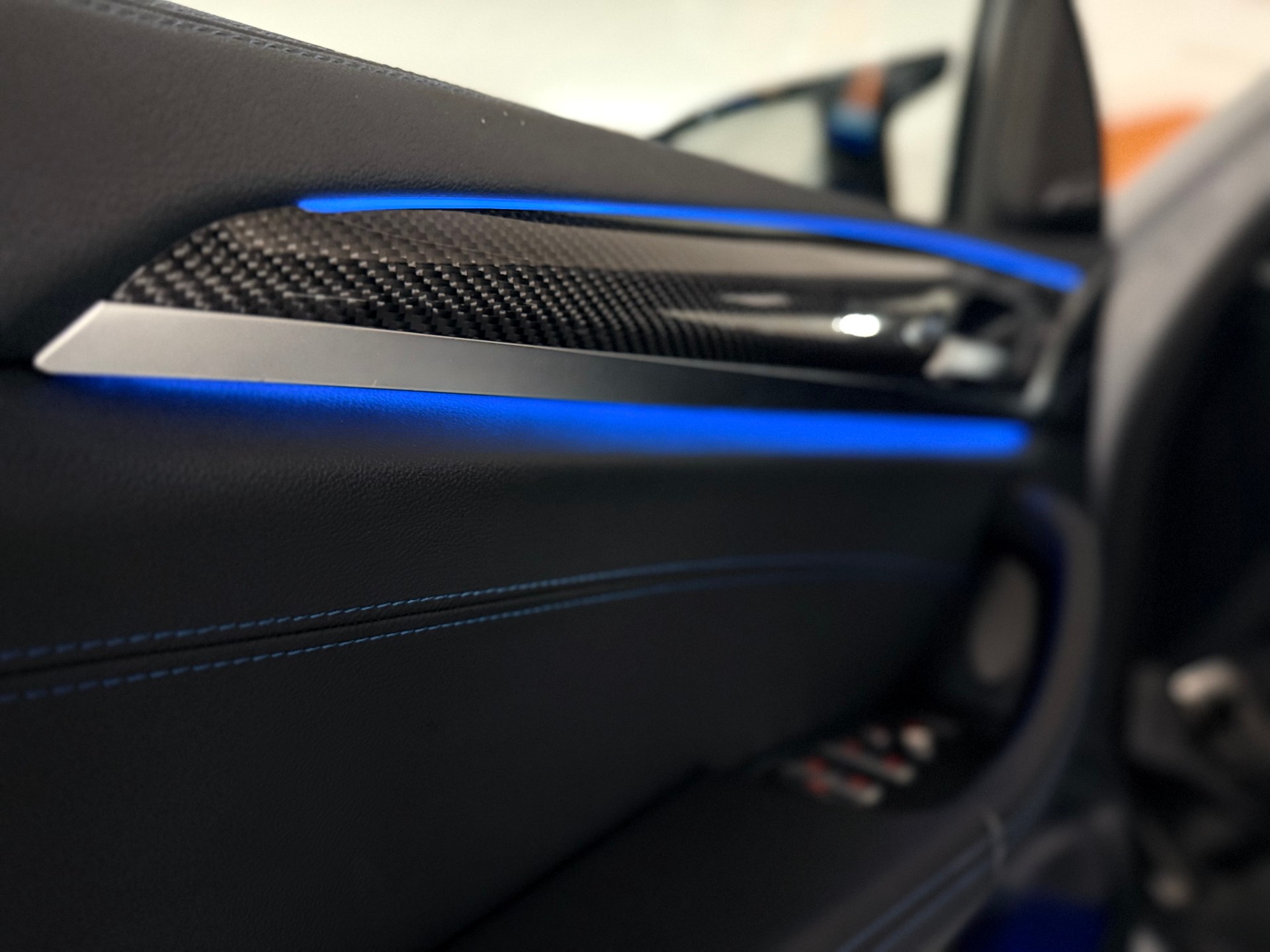 BMW X3 M40i Travel-image-12