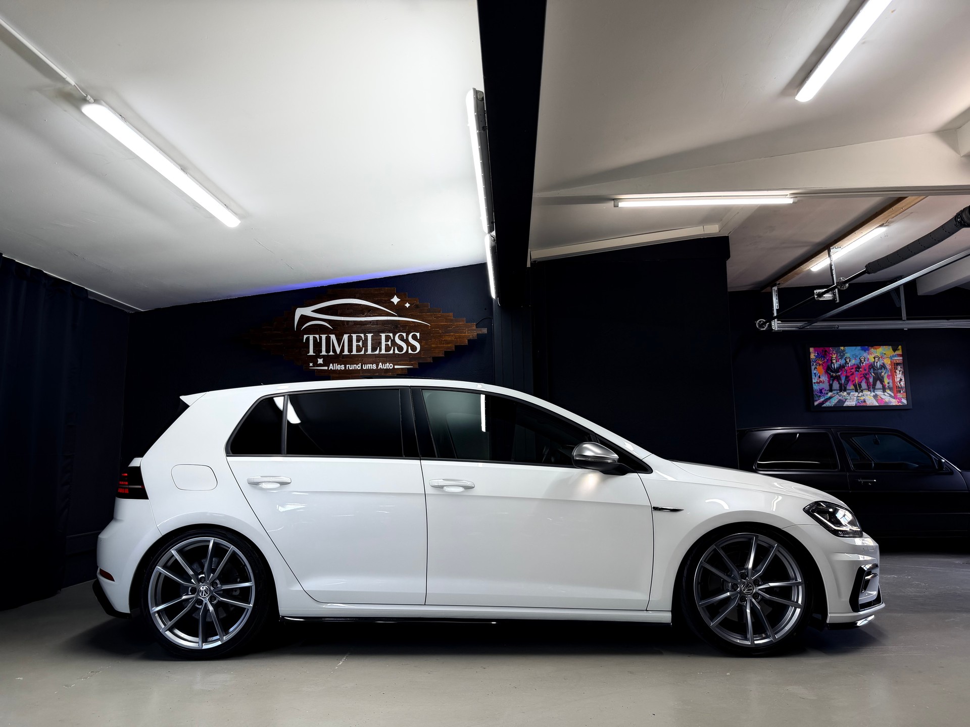 VW Golf 2.0 TSI R 4Motion DSG-image-3