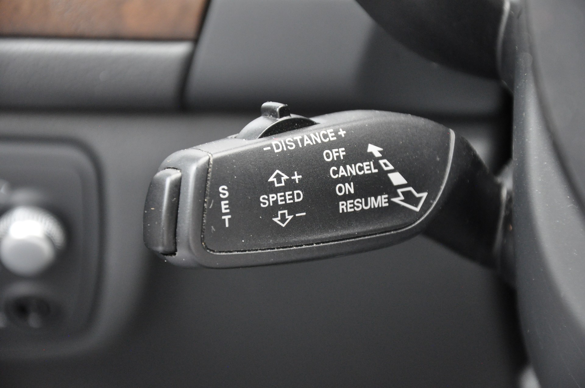 AUDI A6 Avant 3.0 TFSI V6 quattro S-tronic S-LINE-image-17