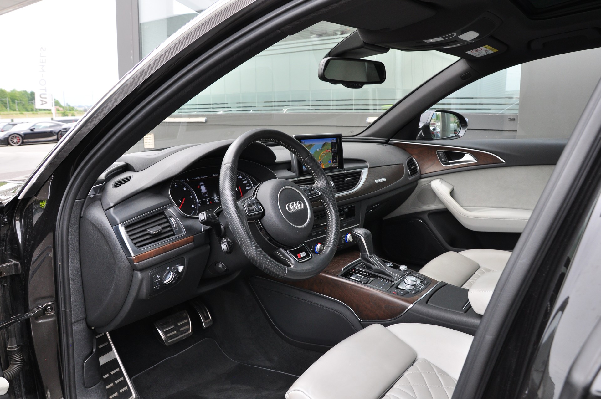 AUDI A6 Avant 3.0 TFSI V6 quattro S-tronic S-LINE-image-25