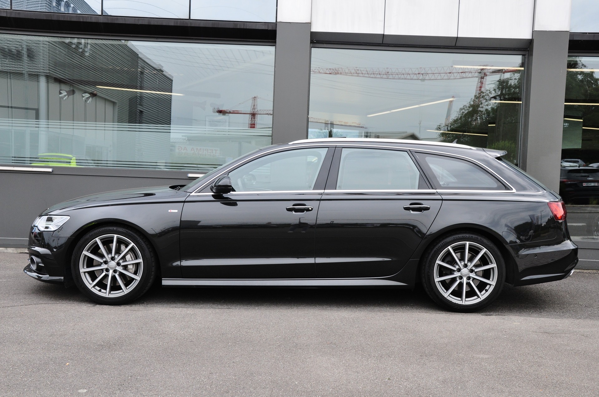 AUDI A6 Avant 3.0 TFSI V6 quattro S-tronic S-LINE-image-5