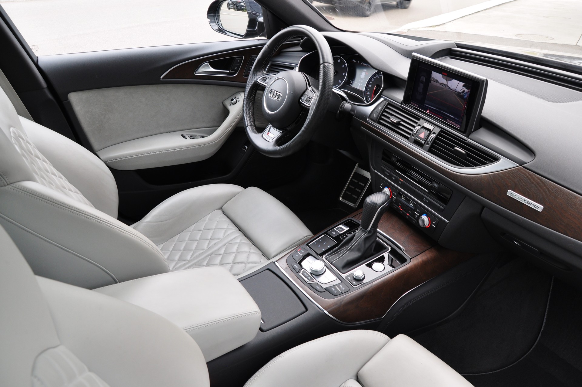 AUDI A6 Avant 3.0 TFSI V6 quattro S-tronic S-LINE-image-13