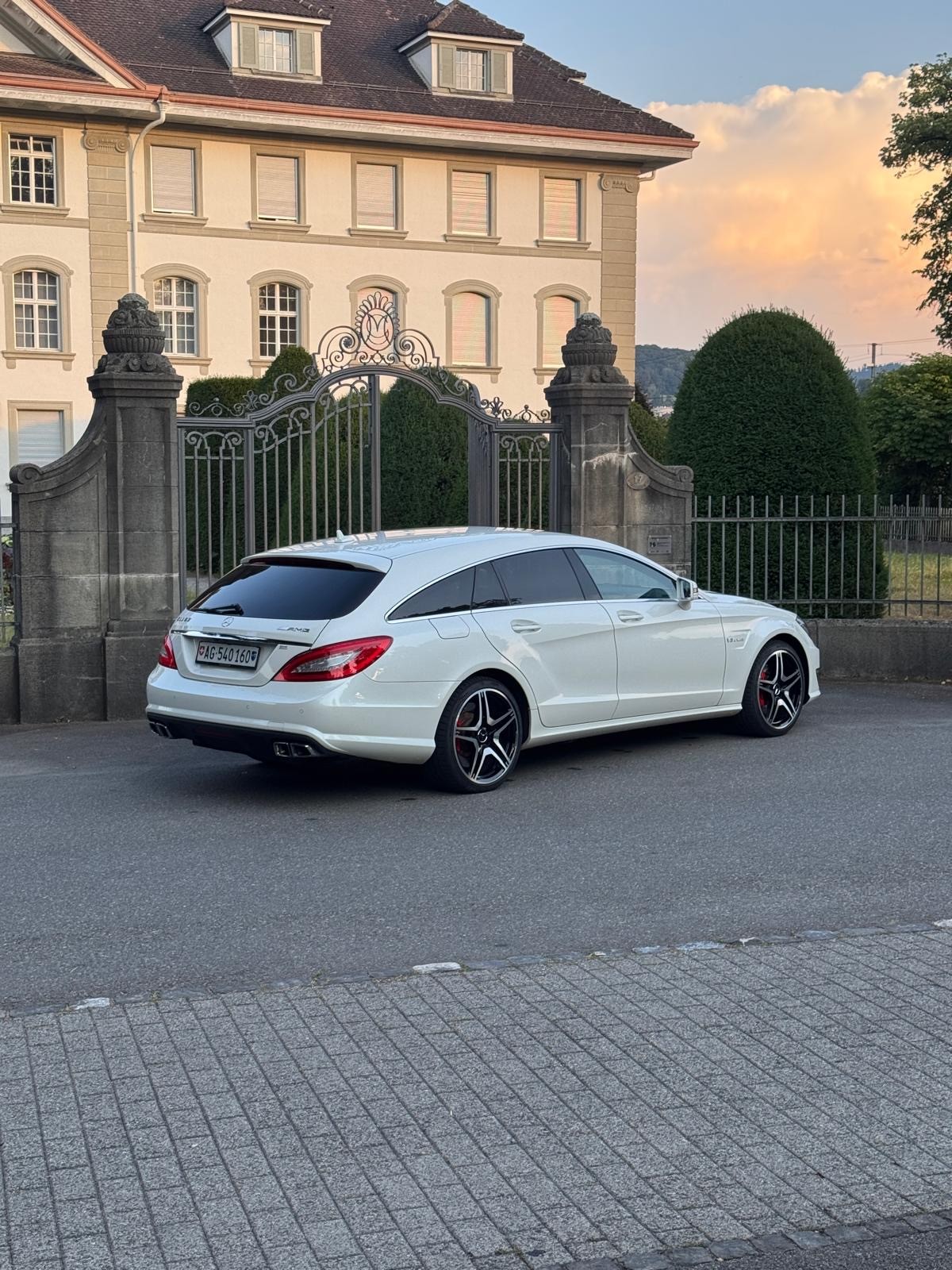 MERCEDES-BENZ Shooting Break-image-3