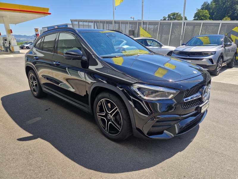 MERCEDES-BENZ GLA 250 AMG Line-image-1