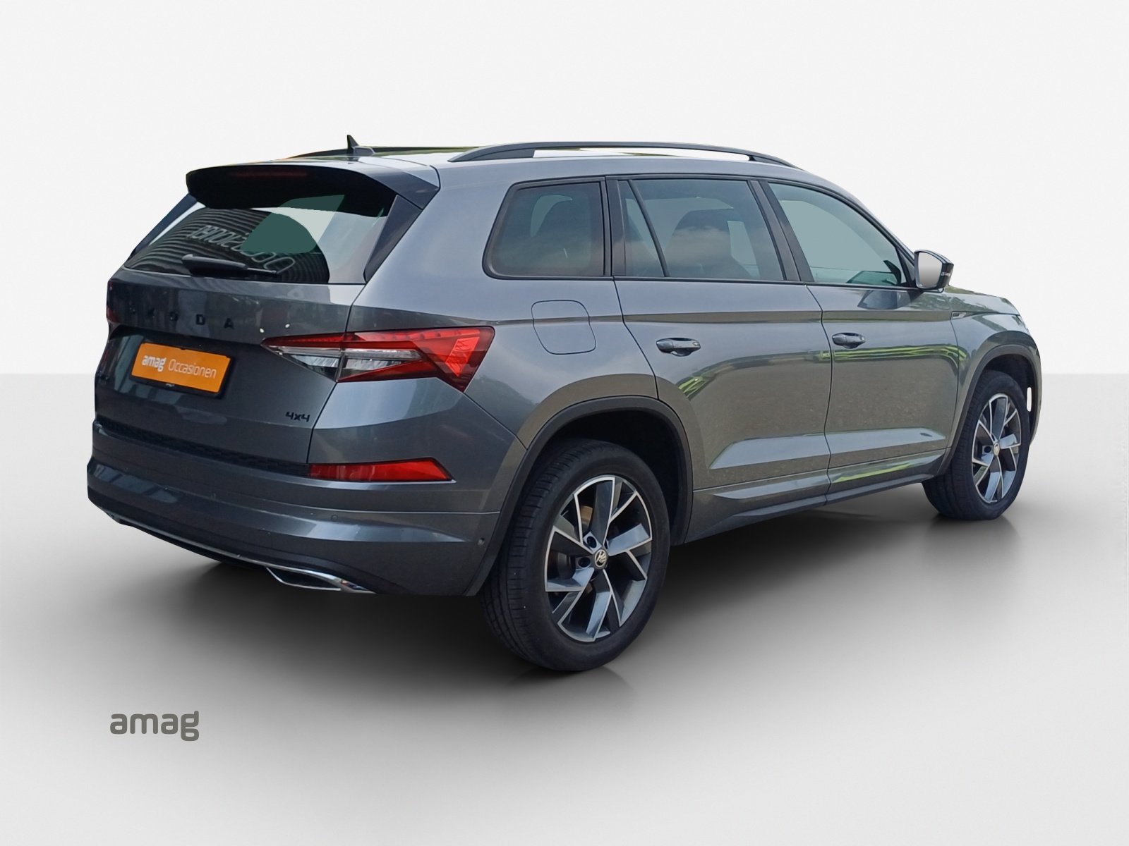 SKODA Kodiaq 2.0 TSI 4x4 SportLine-image-4
