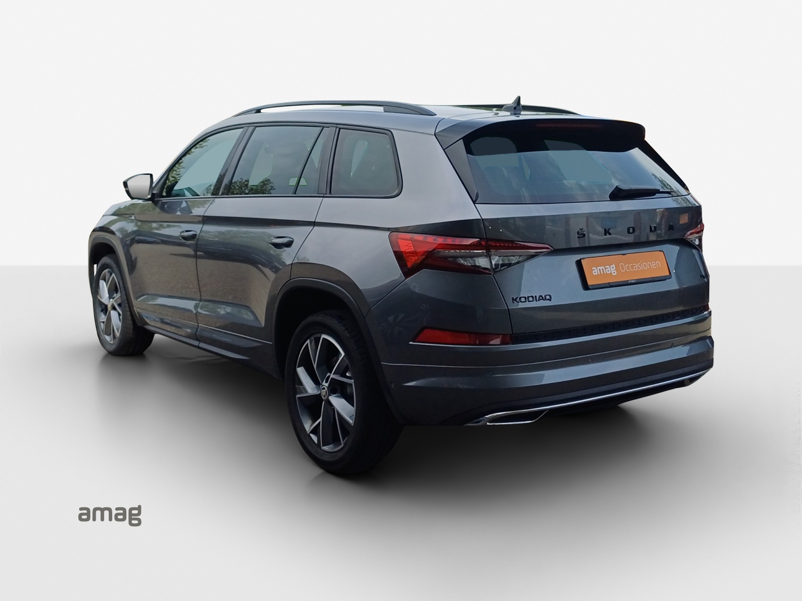 SKODA Kodiaq 2.0 TSI 4x4 SportLine-image-2