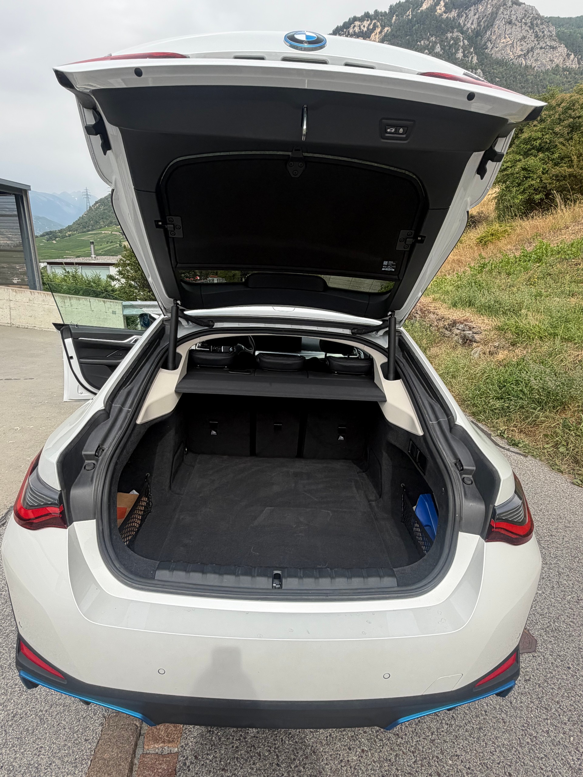 BMW eDrive40-image-11