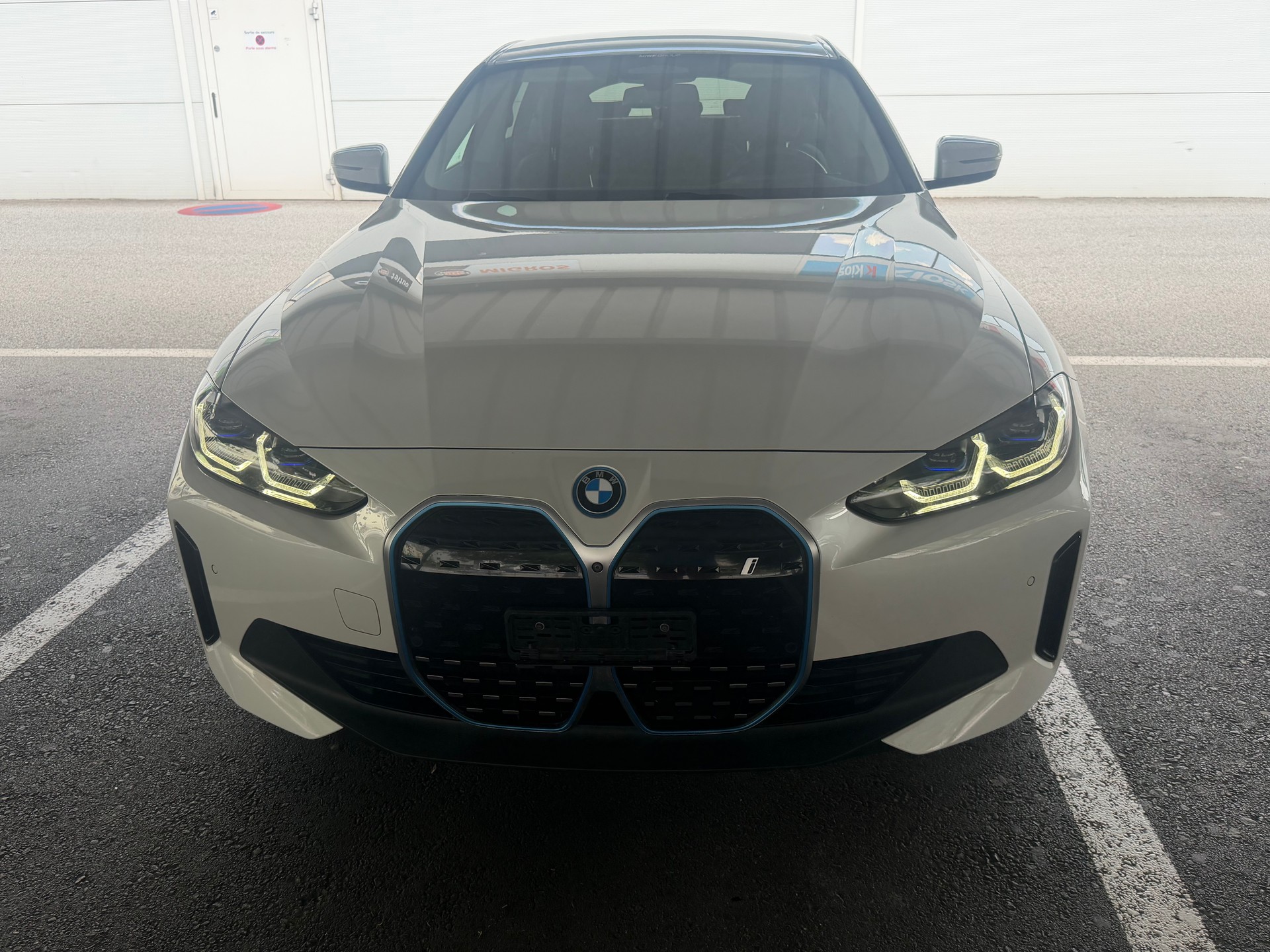 BMW eDrive40-image-1