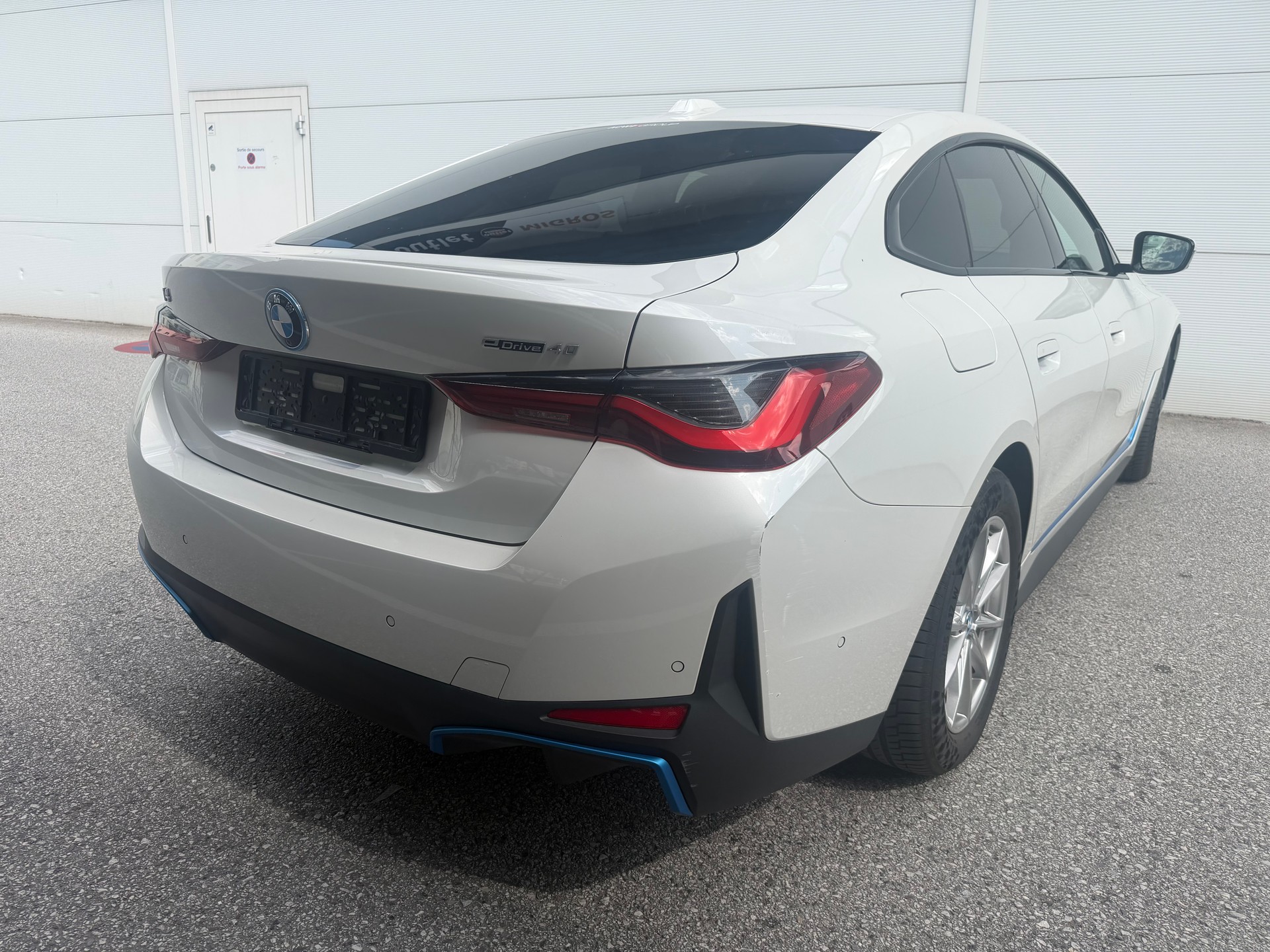 BMW eDrive40-image-4