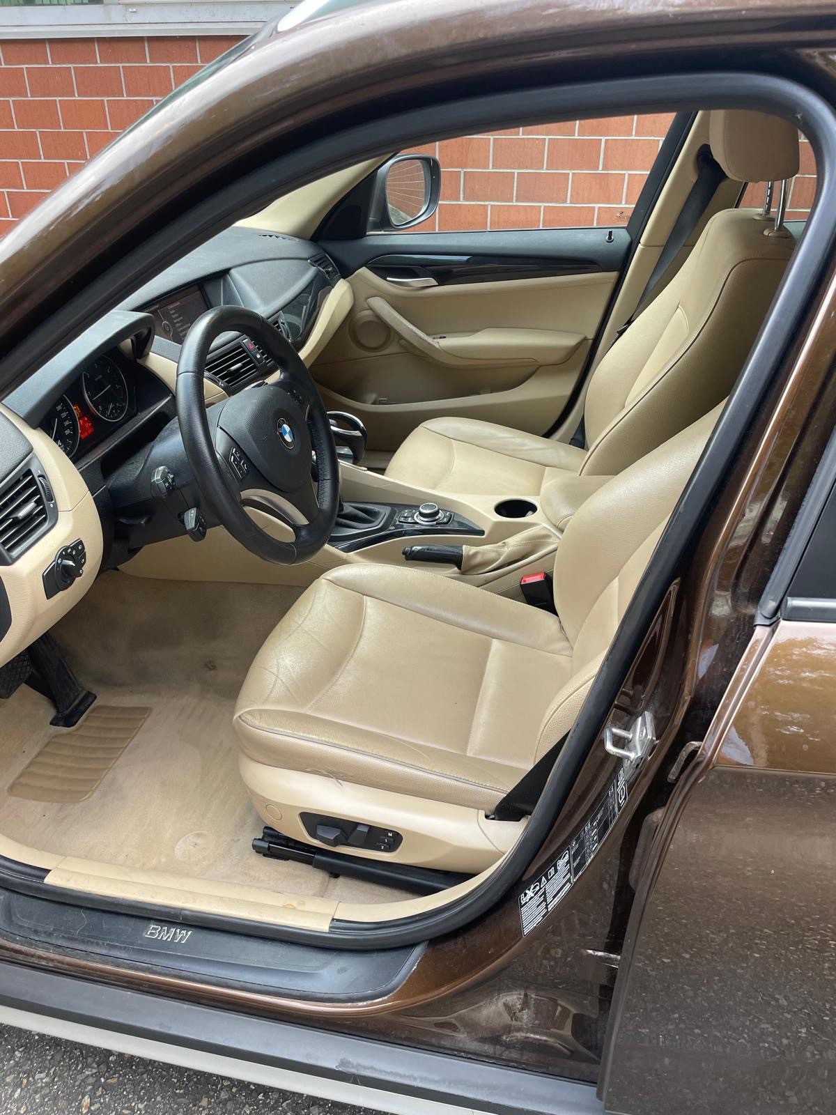 BMW X1 xDrive 20d Steptronic-image-11
