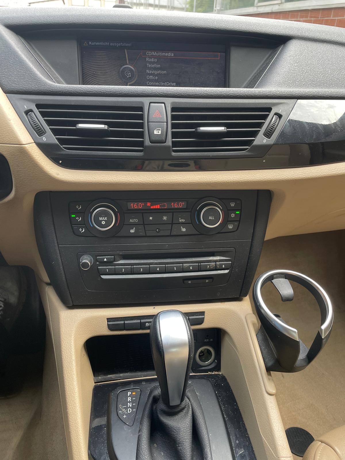 BMW X1 xDrive 20d Steptronic-image-13