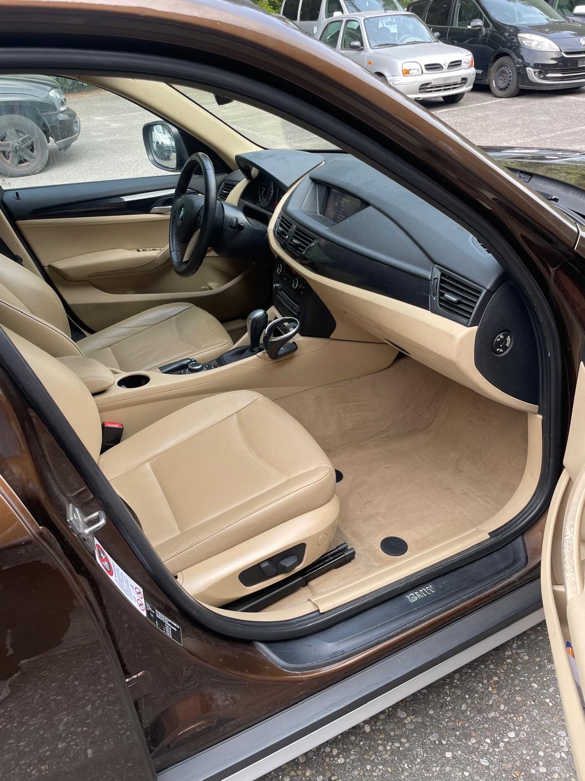 BMW X1 xDrive 20d Steptronic-image-4