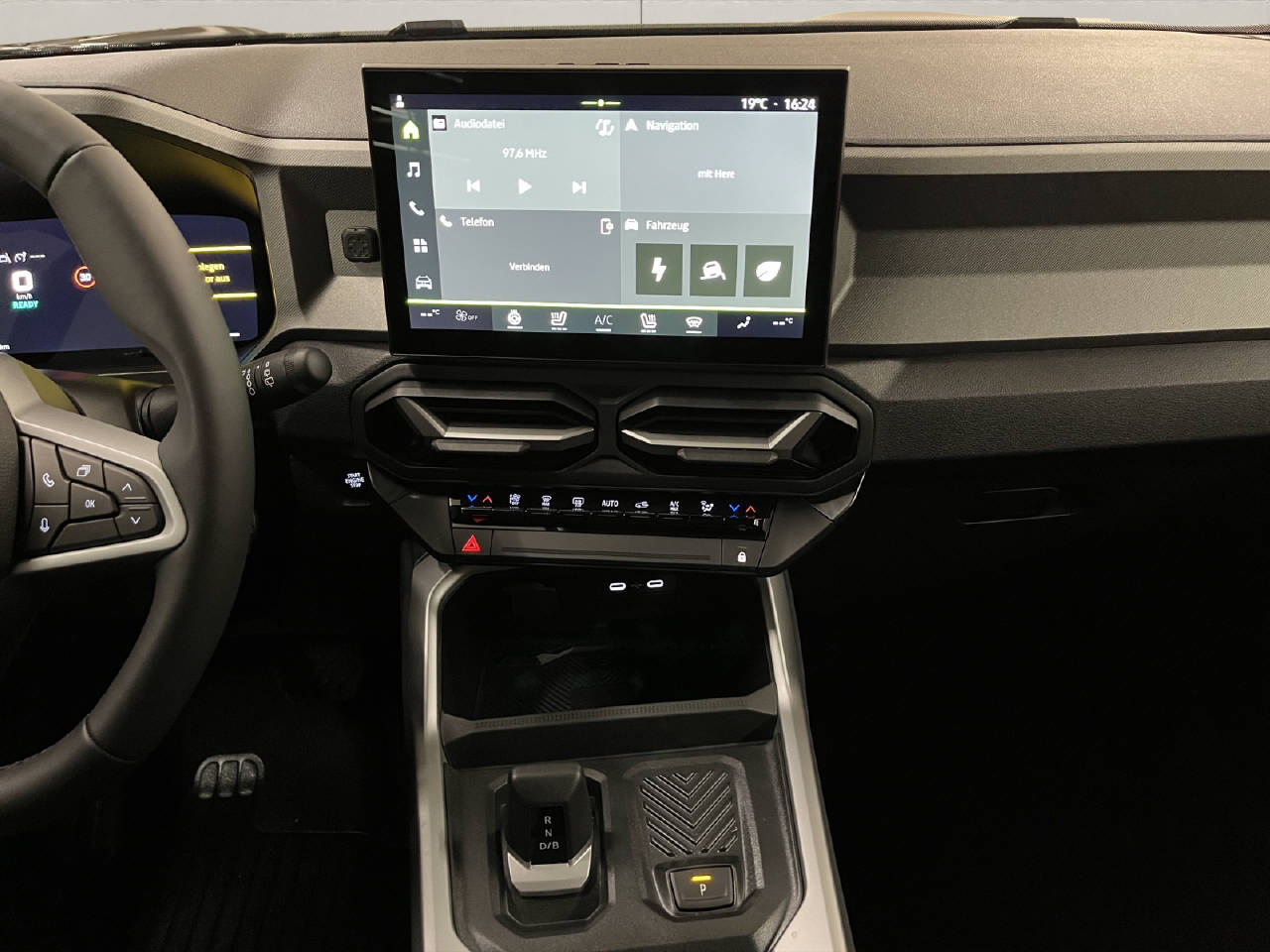 DACIA Bigster 1.8 Hybrid Journey-image-9