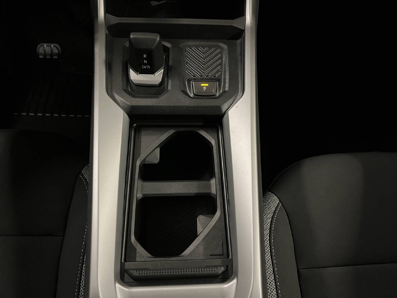 DACIA Bigster 1.8 Hybrid Journey-image-10