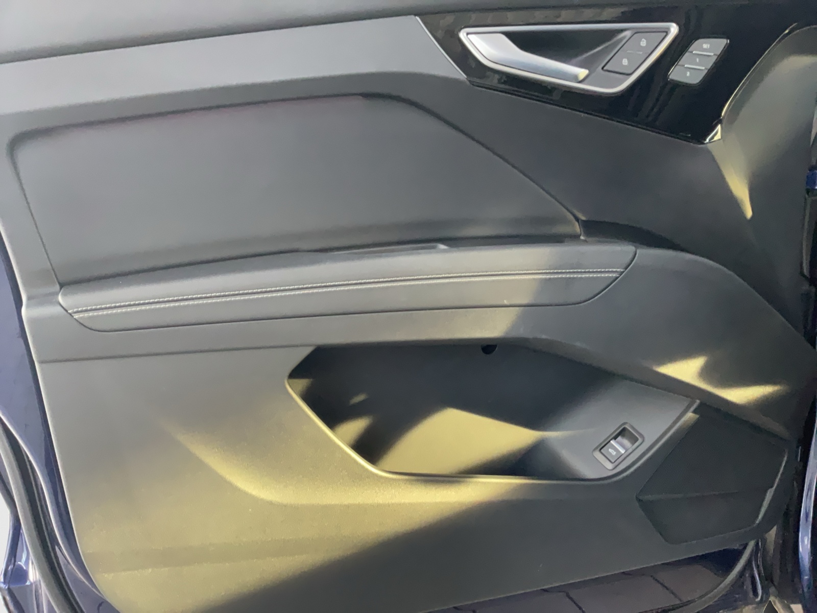 AUDI Q4 Sportback e-tron 50 quattro-image-14