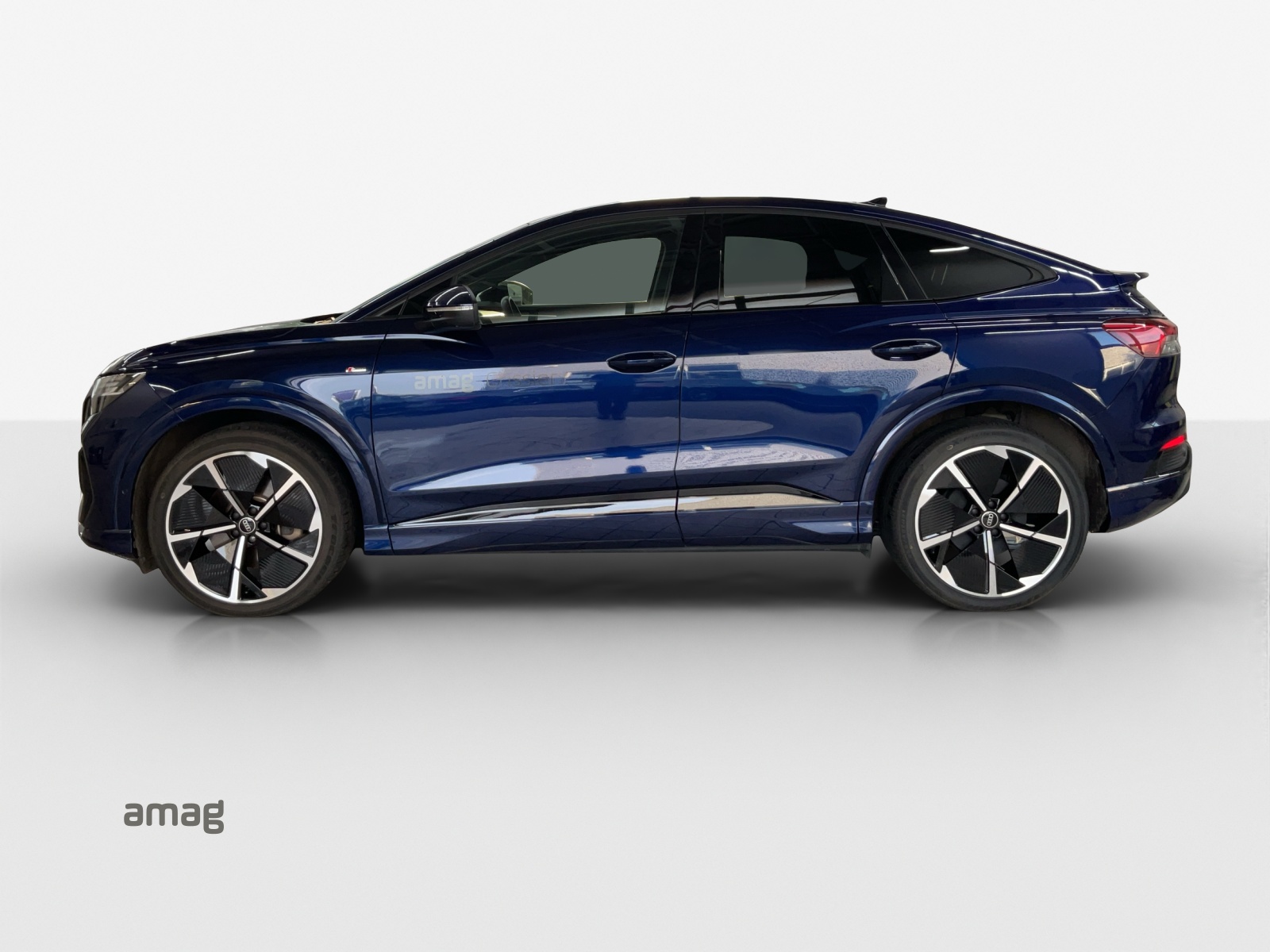 AUDI Q4 Sportback e-tron 50 quattro-image-1