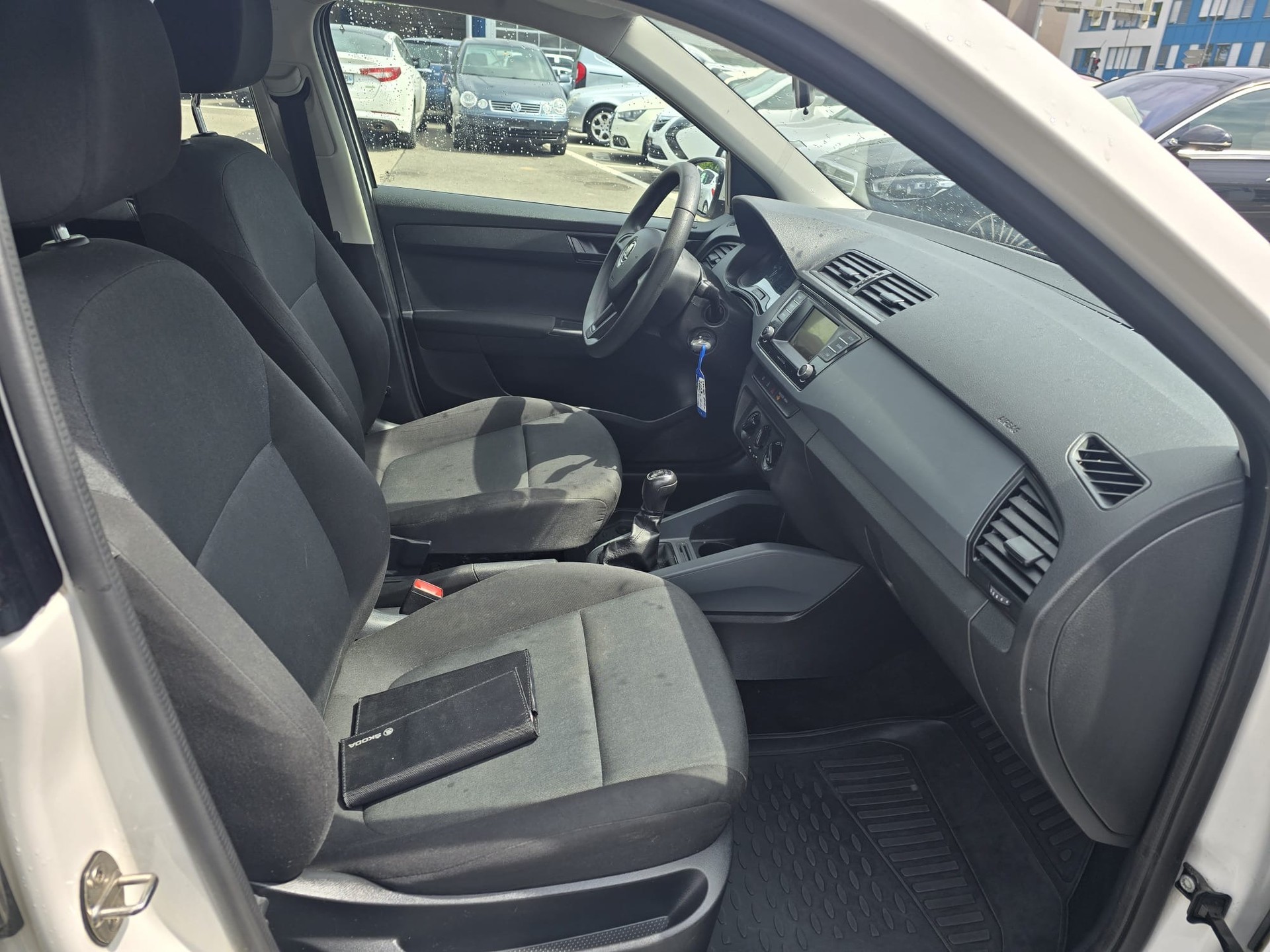 SKODA Fabia 1.0 Active-image-13