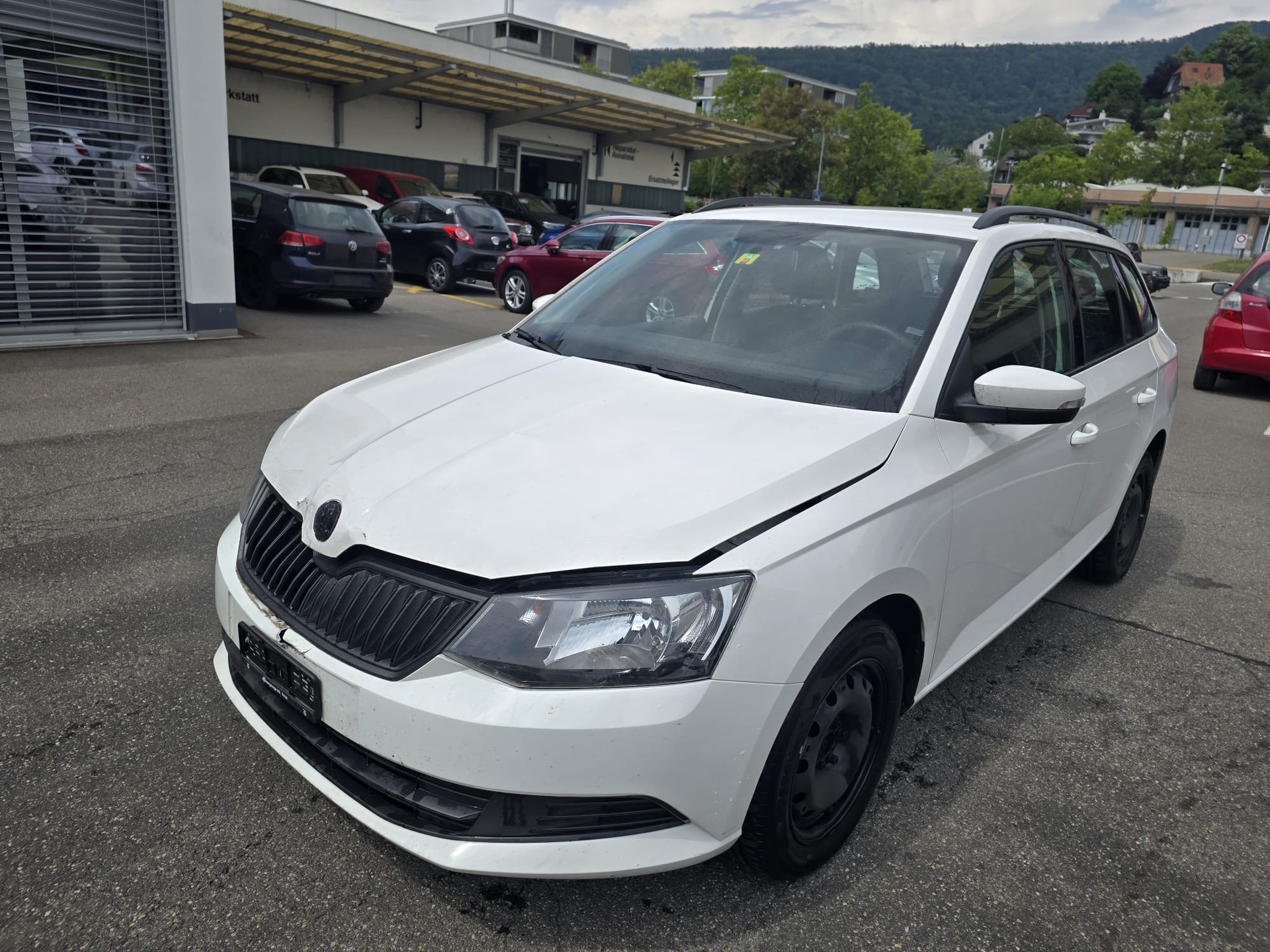 SKODA Fabia 1.0 Active-image-3