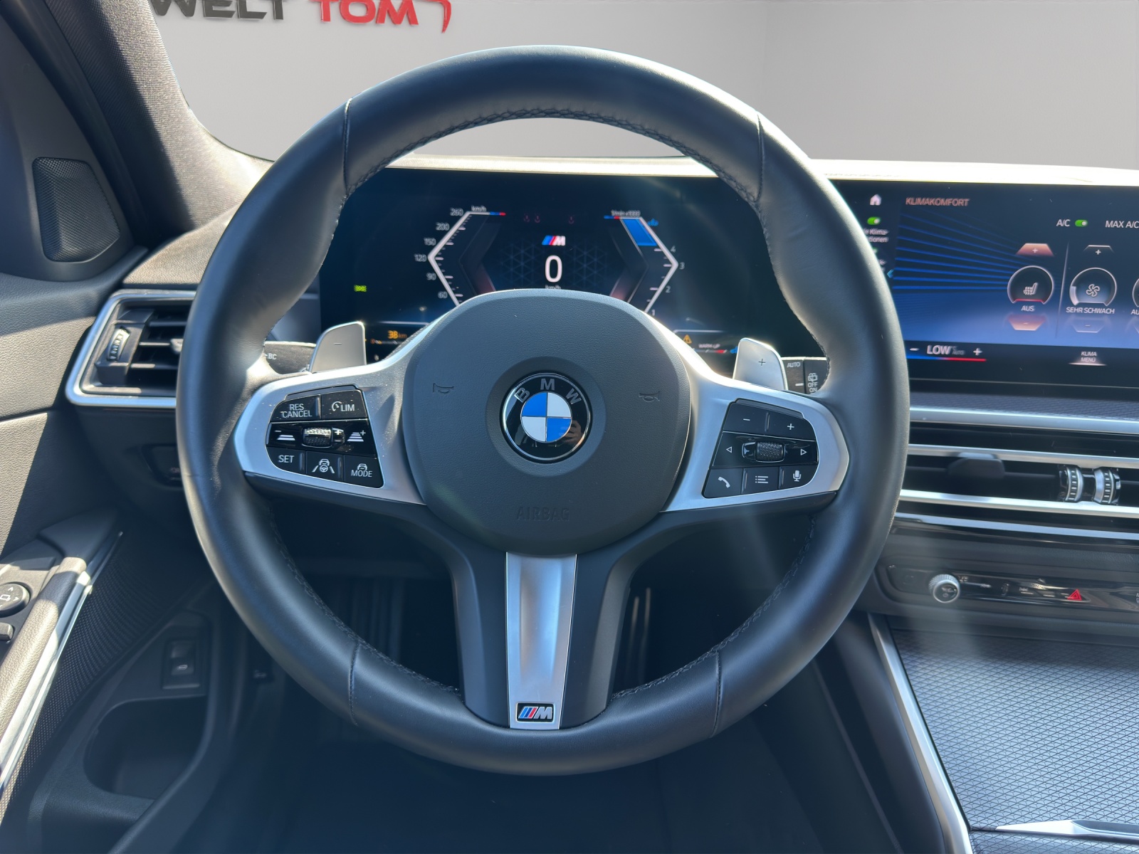BMW 320d xDrive 48V Touring Steptronic M Sport *CH-Fahrzeug*-image-9