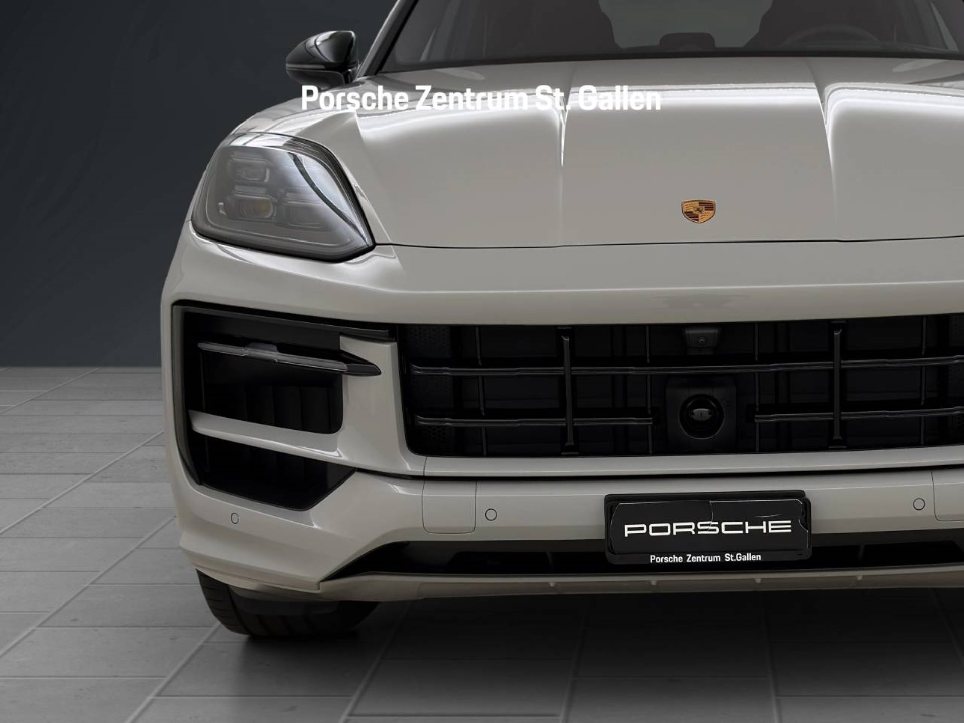 PORSCHE Cayenne S E-Hybrid Black Edition-image-8