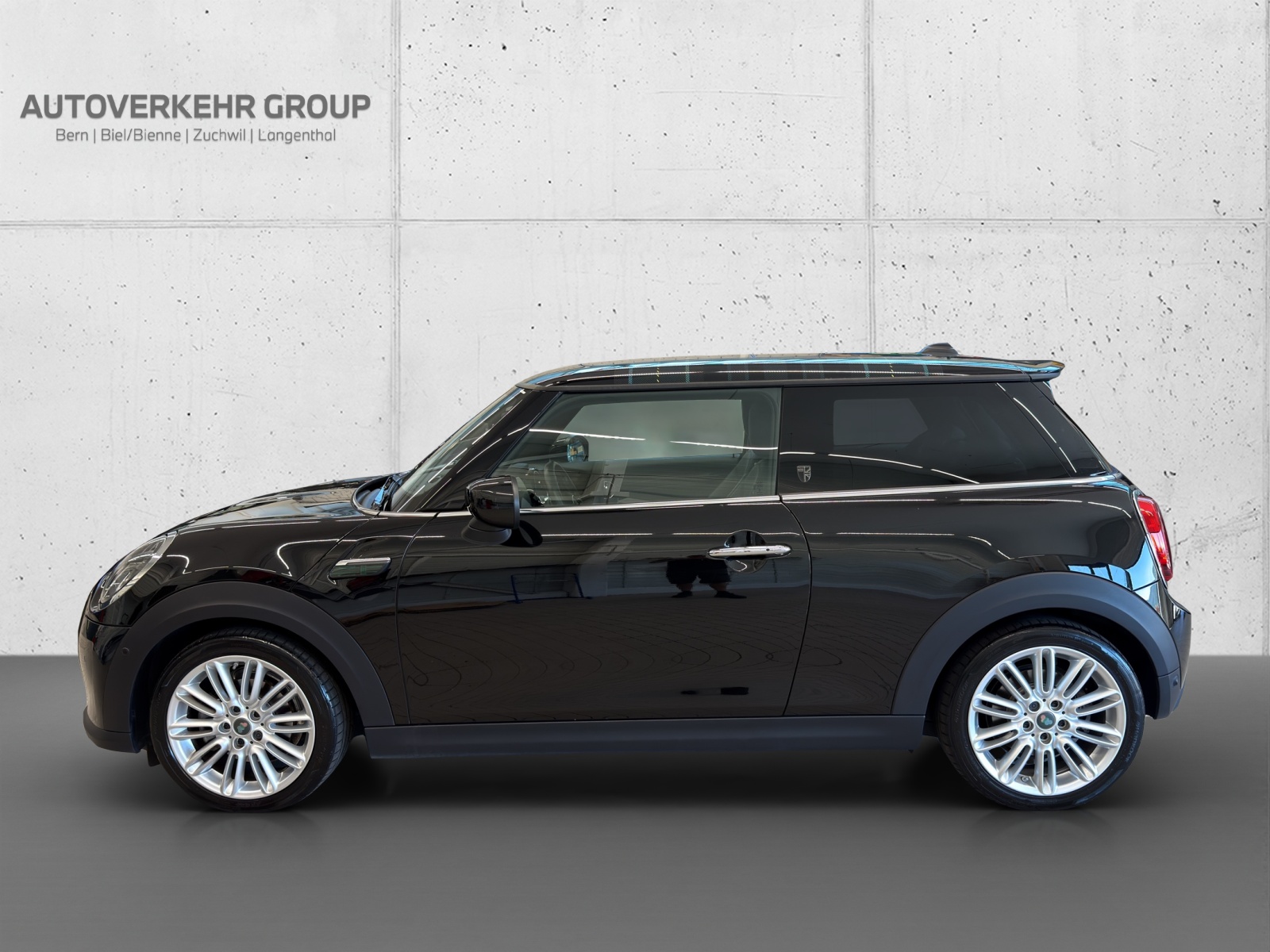 MINI Cooper SE-image-3